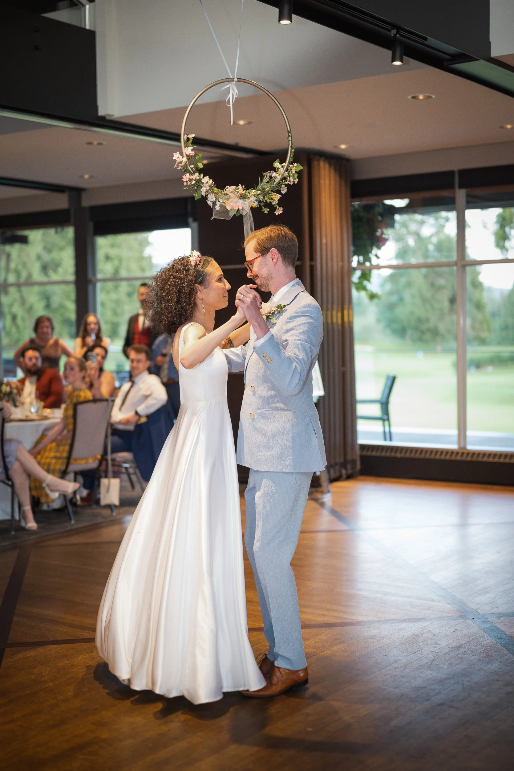 Seymour_GolfandCountryClub_Wedding-0377.jpg