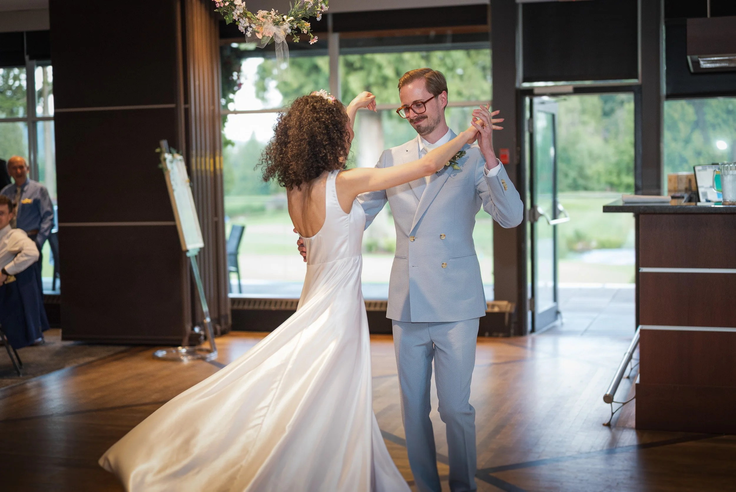 Seymour_GolfandCountryClub_Wedding-0372.jpg