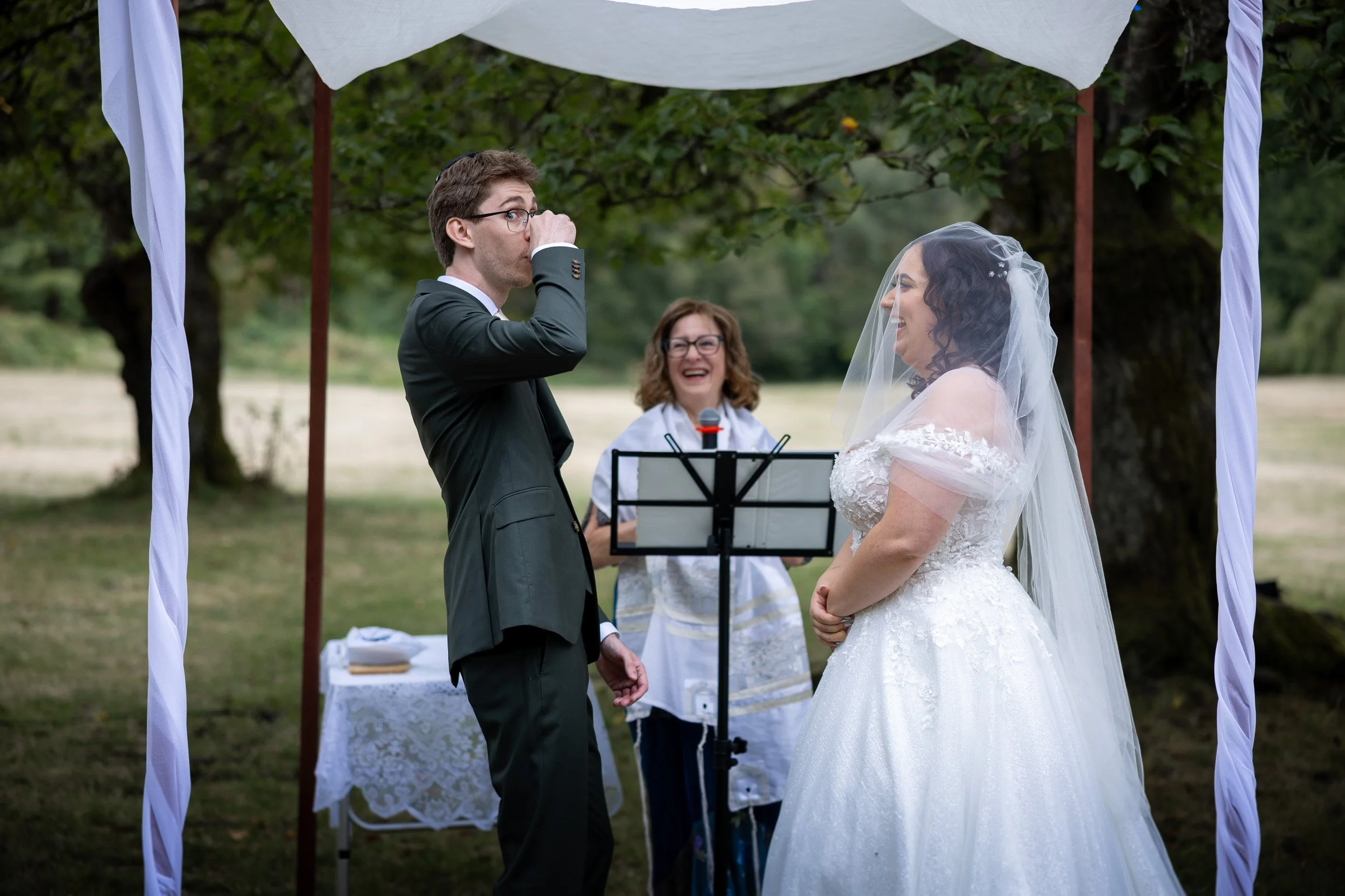 QueenElizabethPark_Wedding_C-0030.jpg