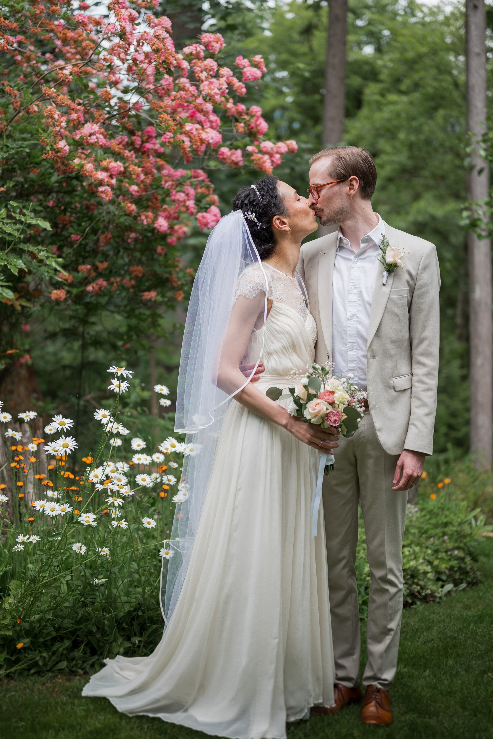 VancouverMicroWedding-0154.jpg
