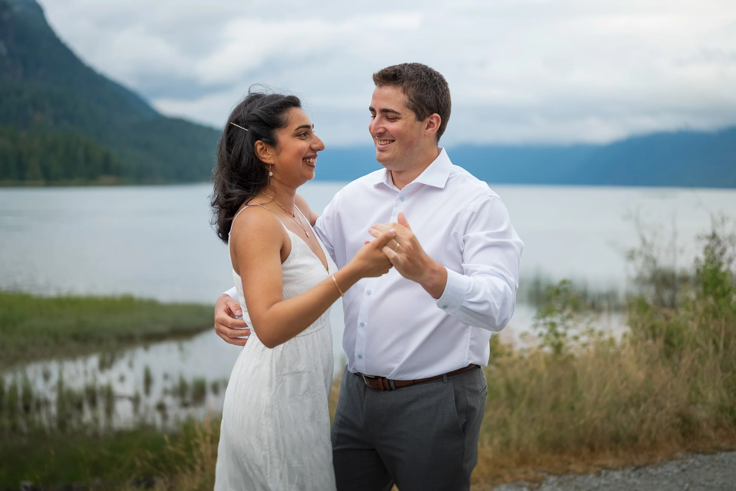 PittLakeEngagement-0024.jpg