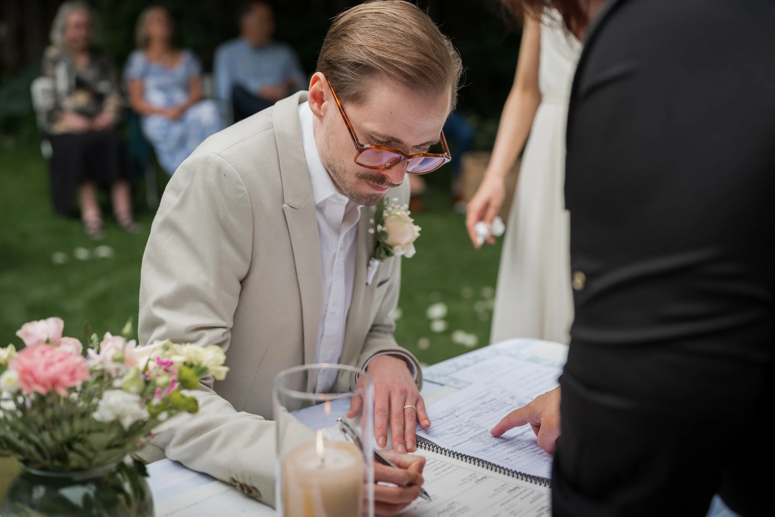 VancouverMicroWedding-0101.jpg