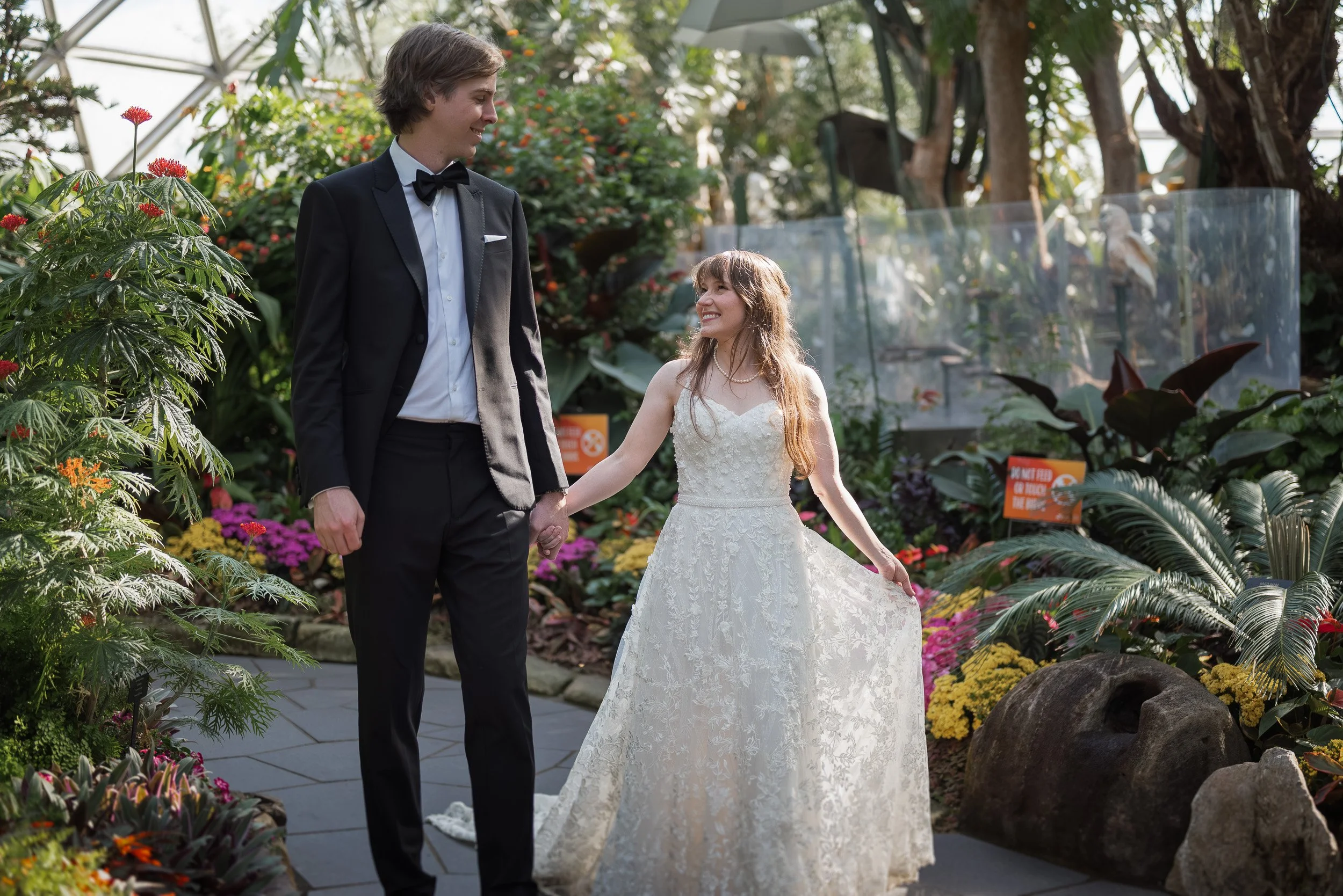 Bloedel_Conservatory_Wedding_Photographer-0082.jpg