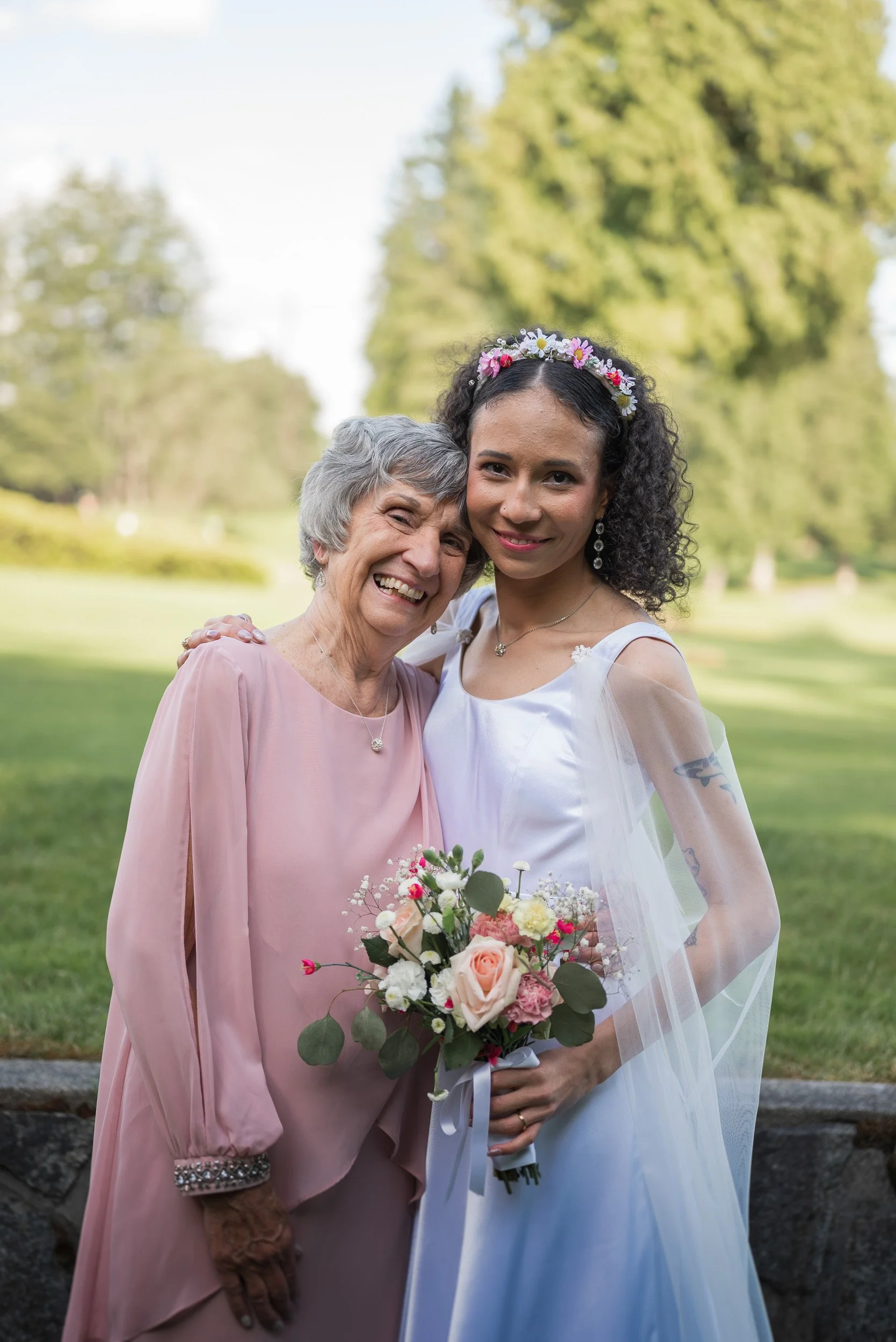 Seymour_GolfandCountryClub_Wedding-0122.jpg