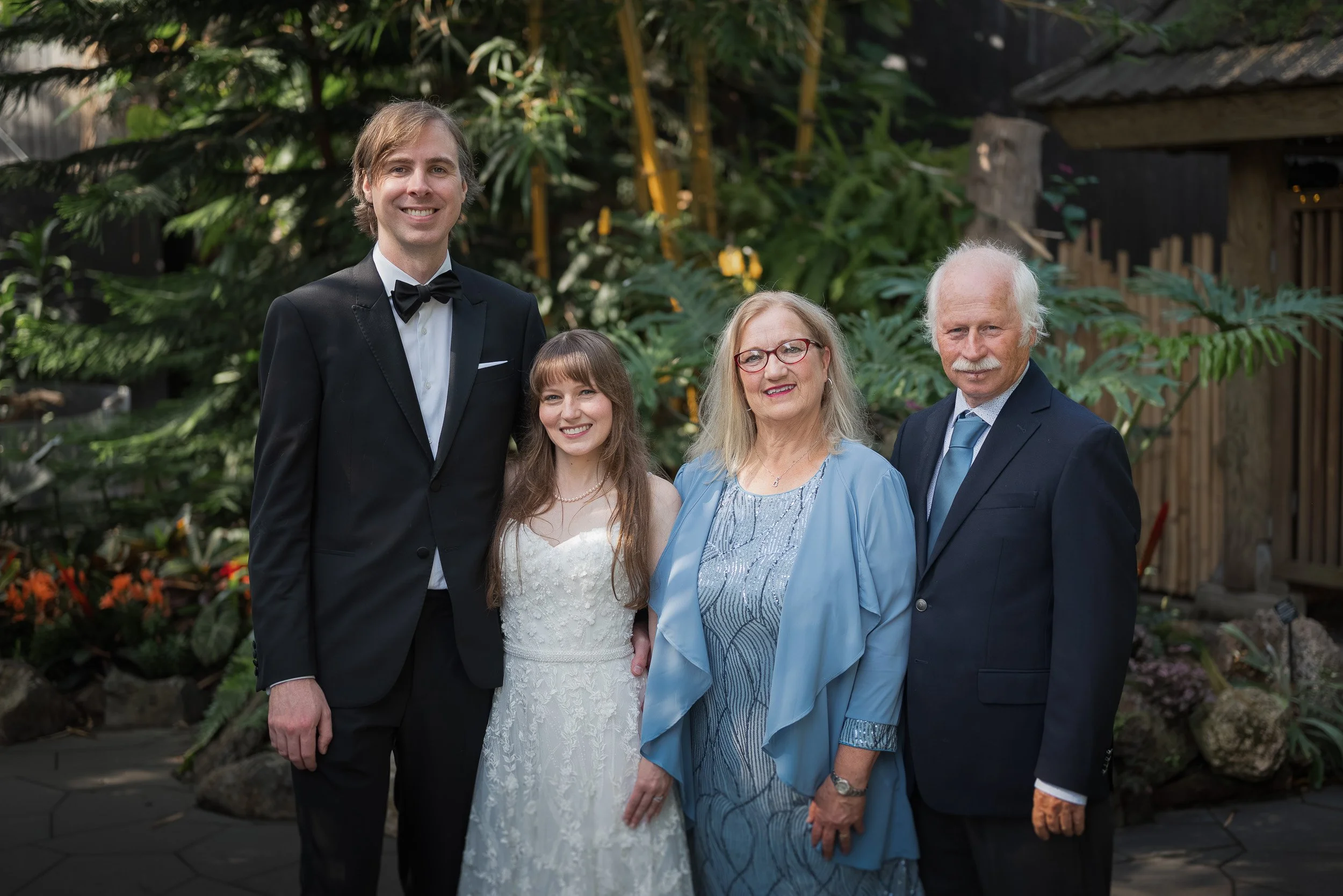 Bloedel_Conservatory_Wedding_Photographer-0207.jpg