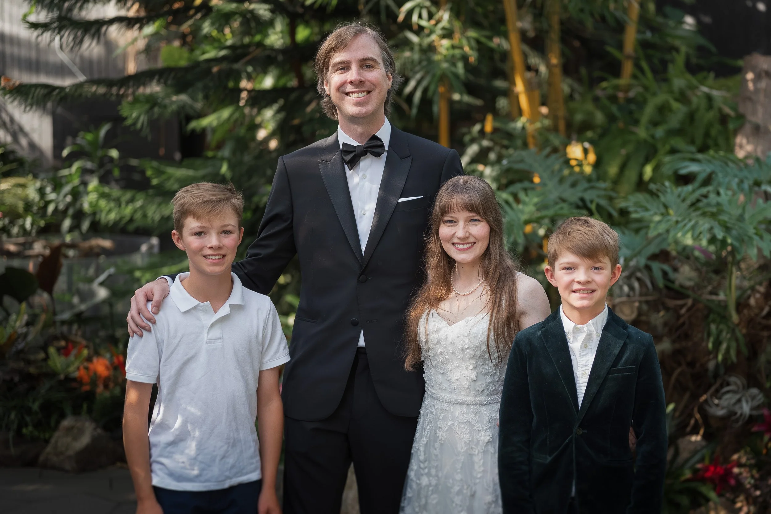 Bloedel_Conservatory_Wedding_Photographer-0205.jpg