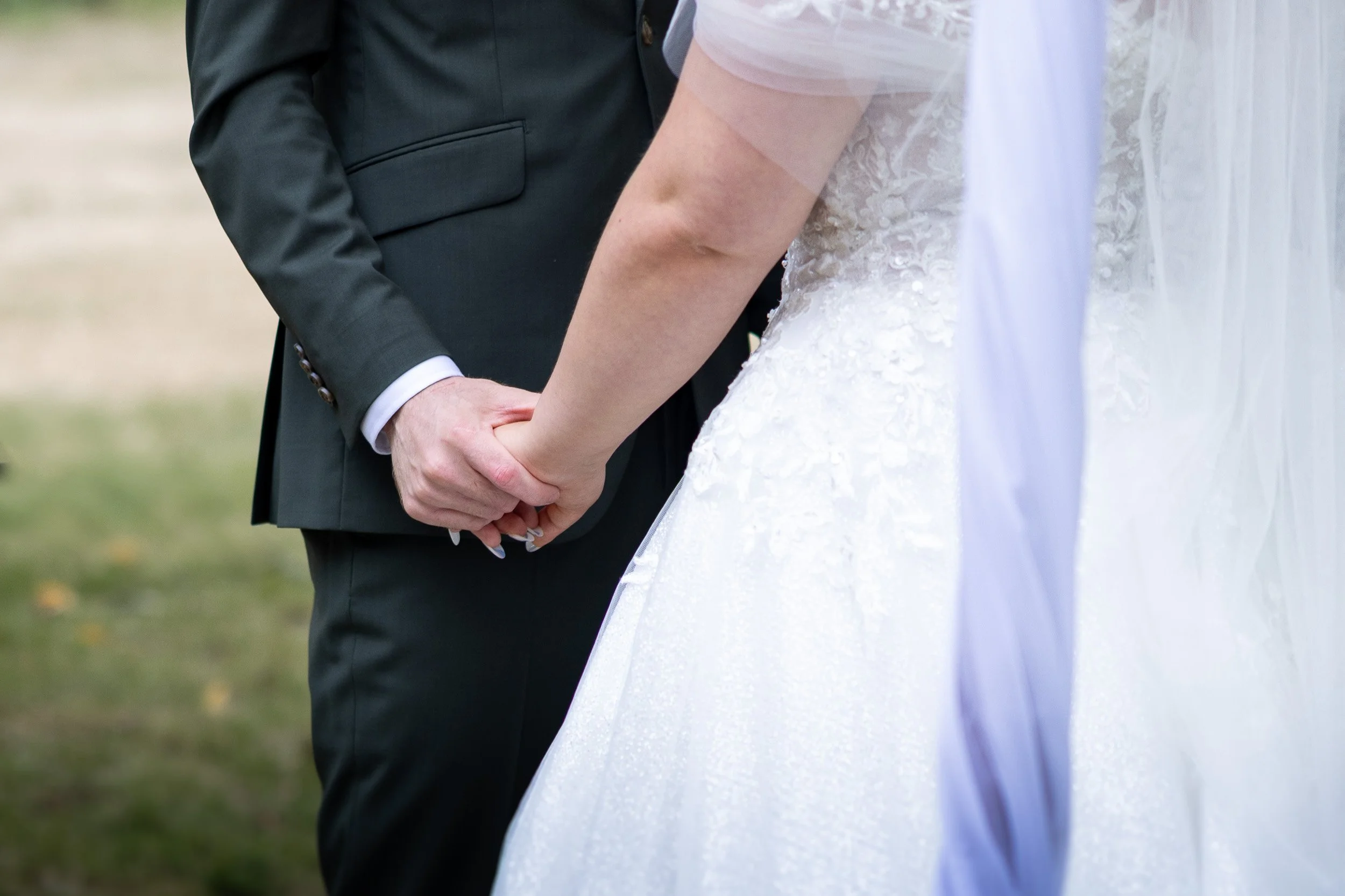 QueenElizabethPark_Wedding_C-0070.jpg