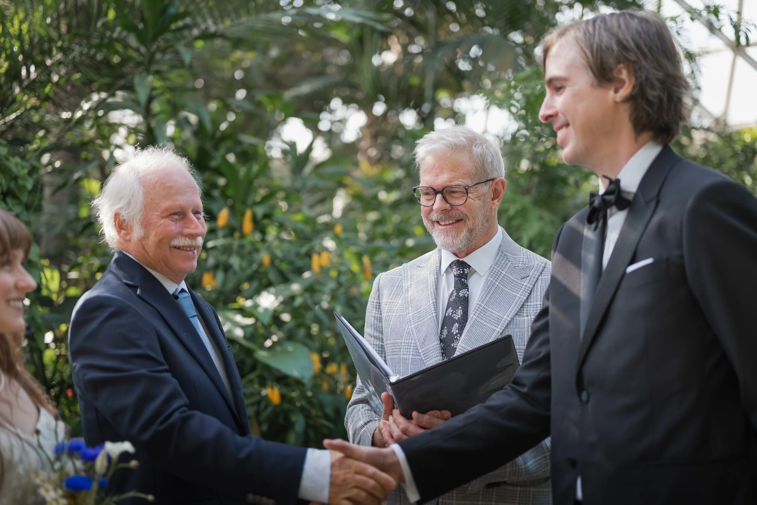 Bloedel_Conservatory_Wedding_Photographer-0037.jpg