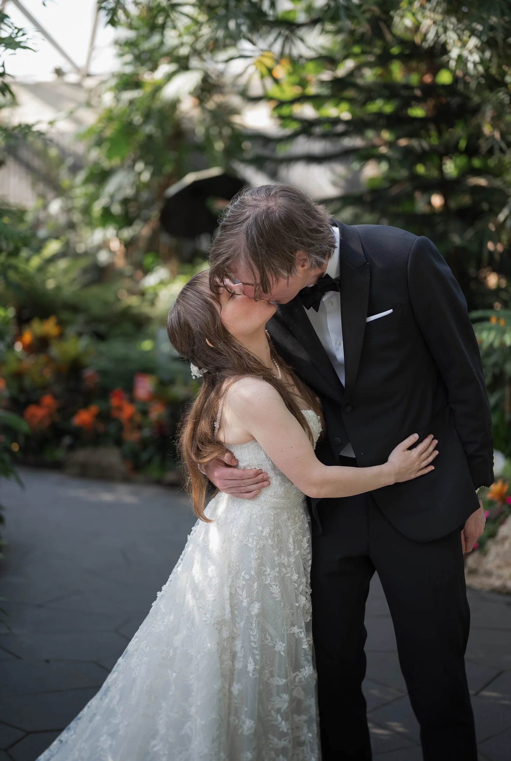 Bloedel_Conservatory_Wedding_Photographer-0073.jpg