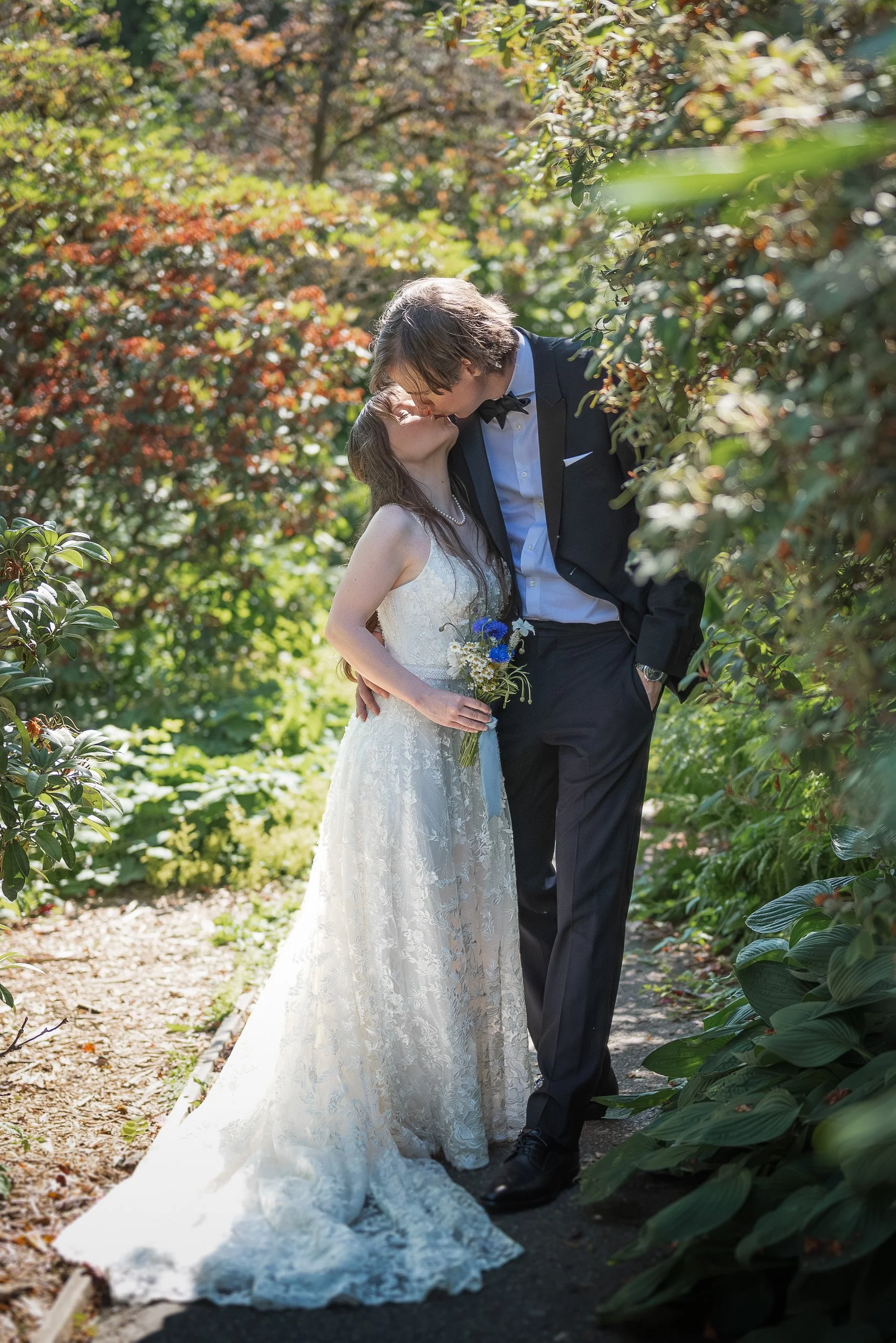 Bloedel_Conservatory_Wedding_Photographer-0110.jpg