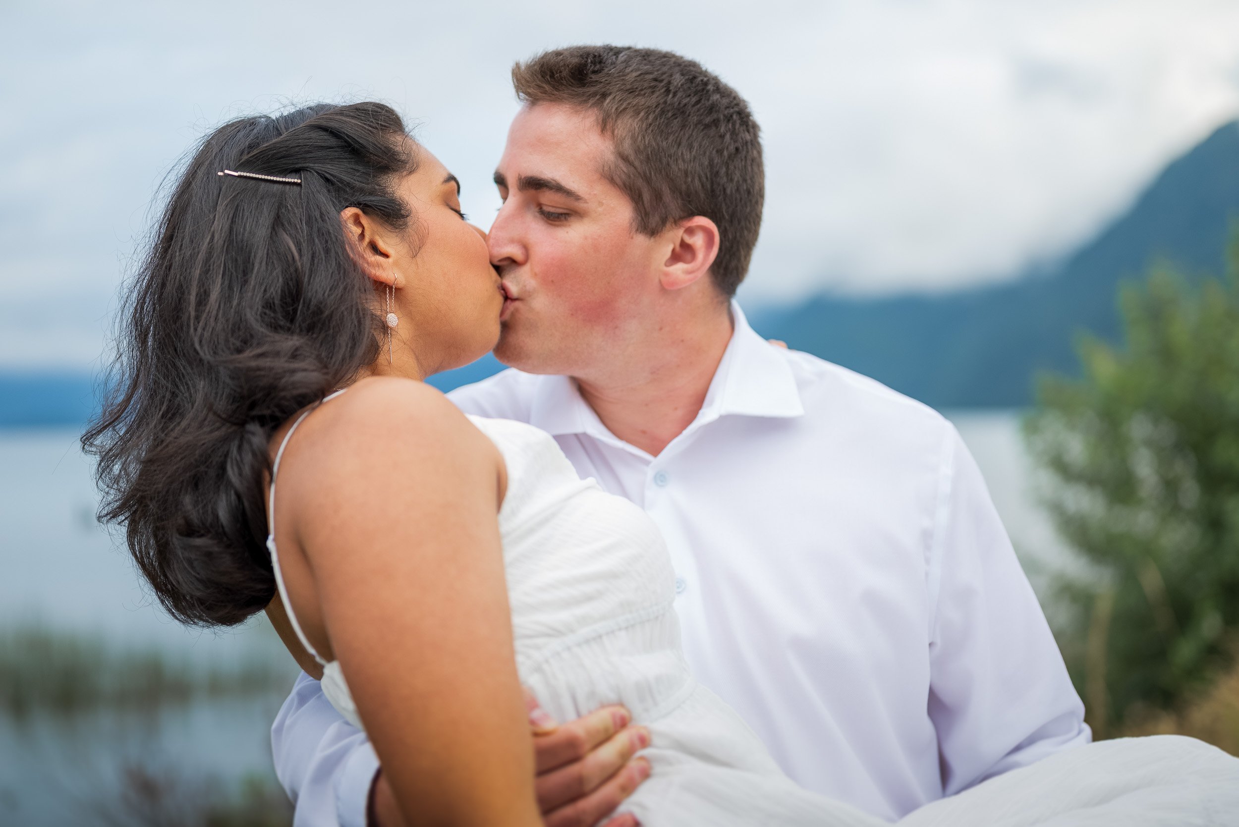 PittLakeEngagement-0048.jpg