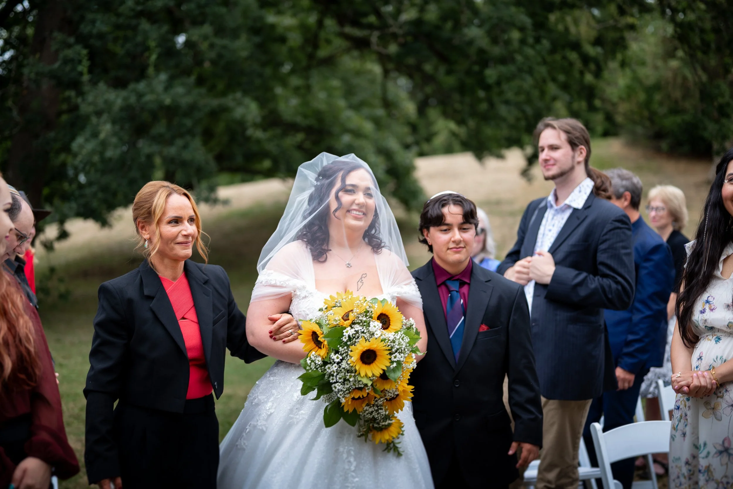 QueenElizabethPark_Wedding_C-0012.jpg