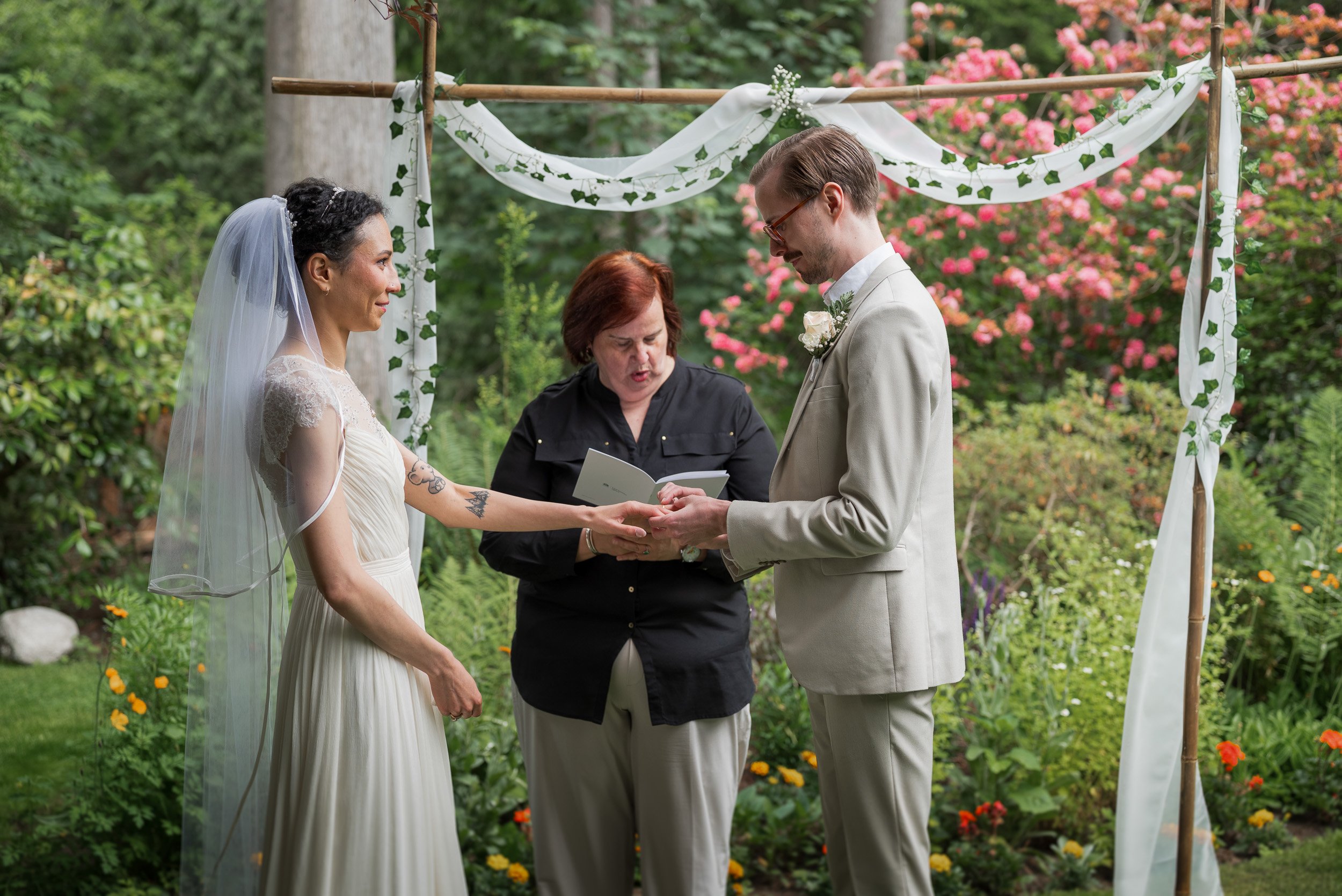 VancouverMicroWedding-0093.jpg