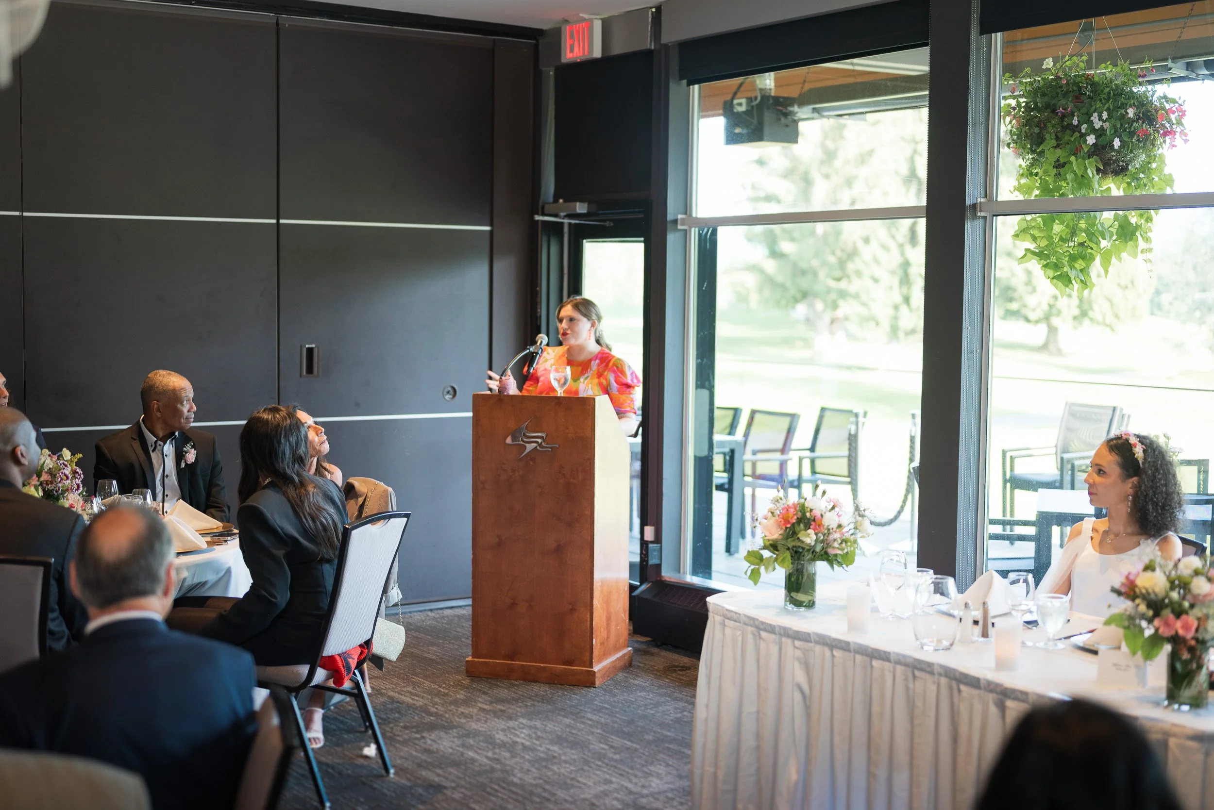 Seymour_GolfandCountryClub_Wedding-0220.jpg