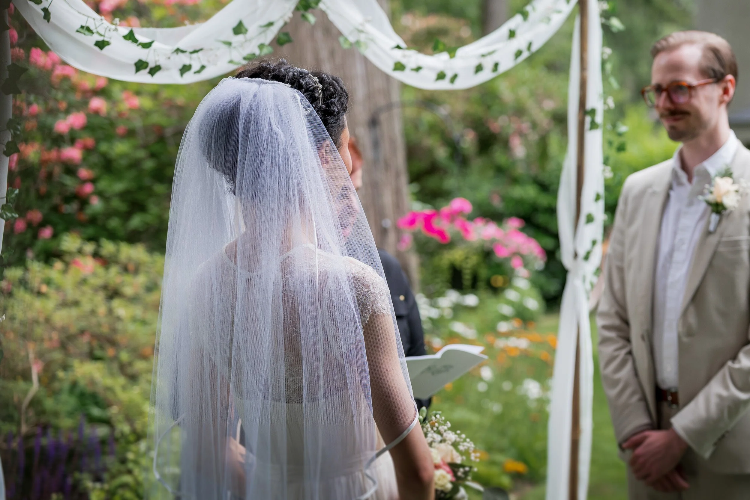 VancouverMicroWedding-0058.jpg