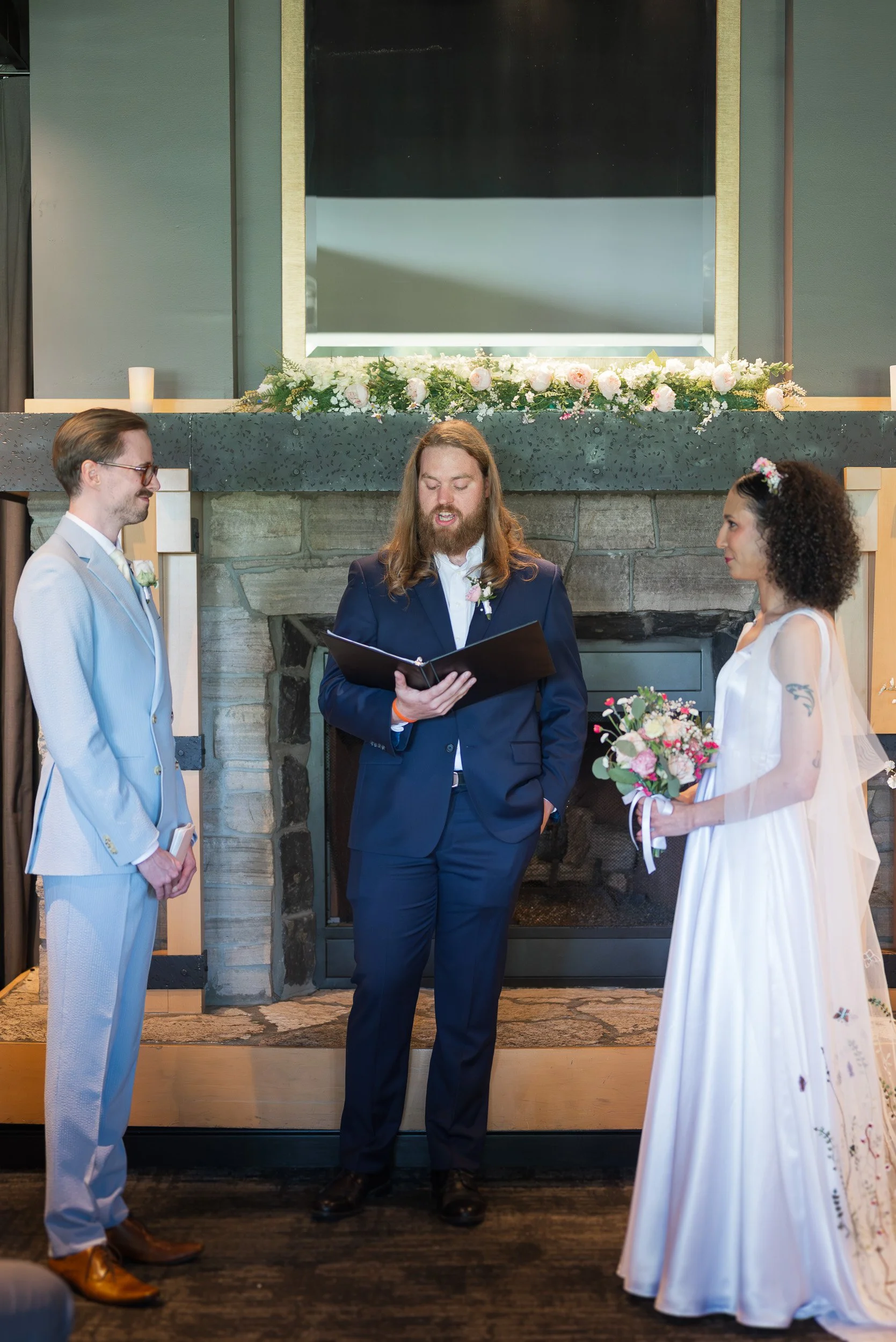 Seymour_GolfandCountryClub_Wedding-0043.jpg