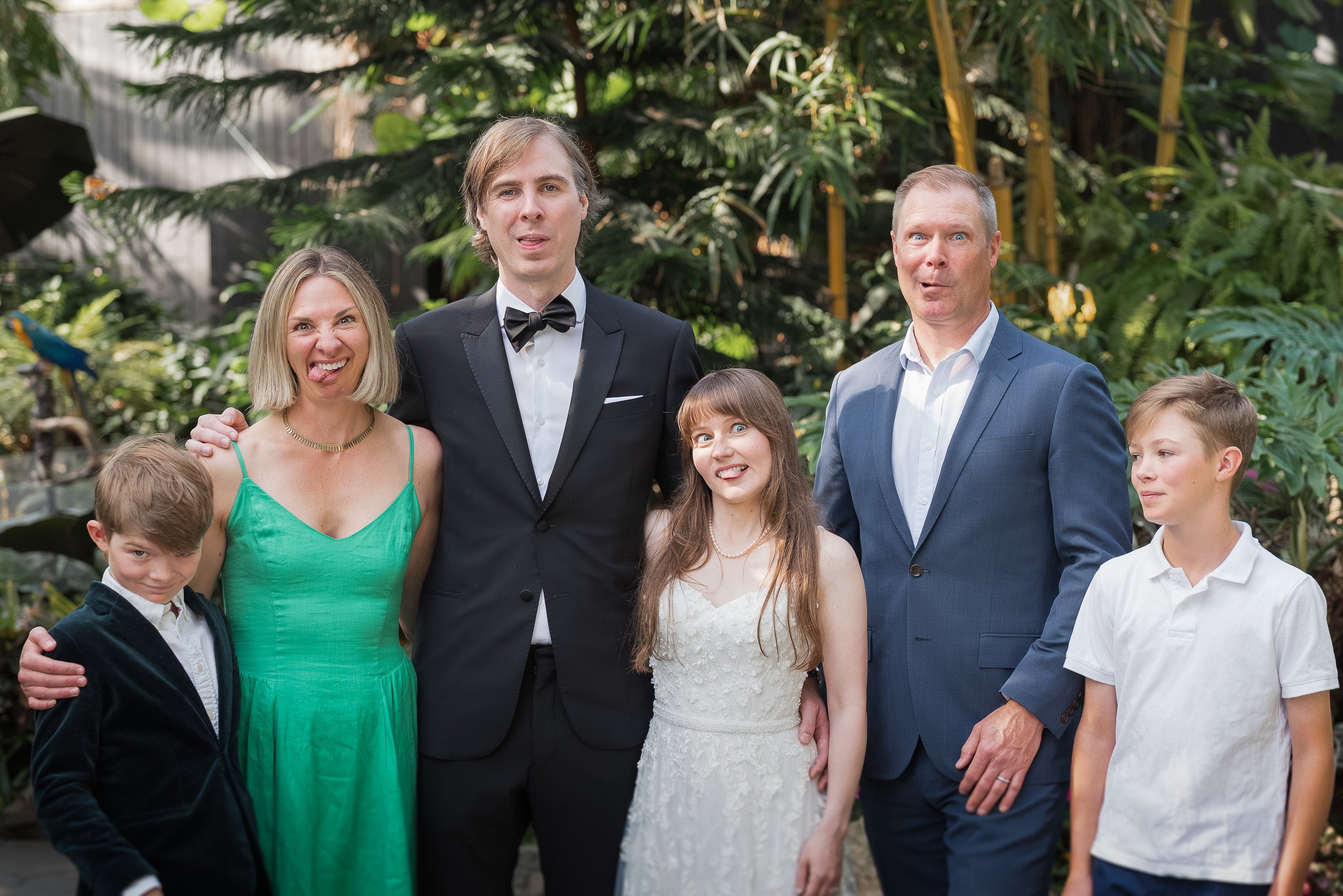 Bloedel_Conservatory_Wedding_Photographer-0202.jpg