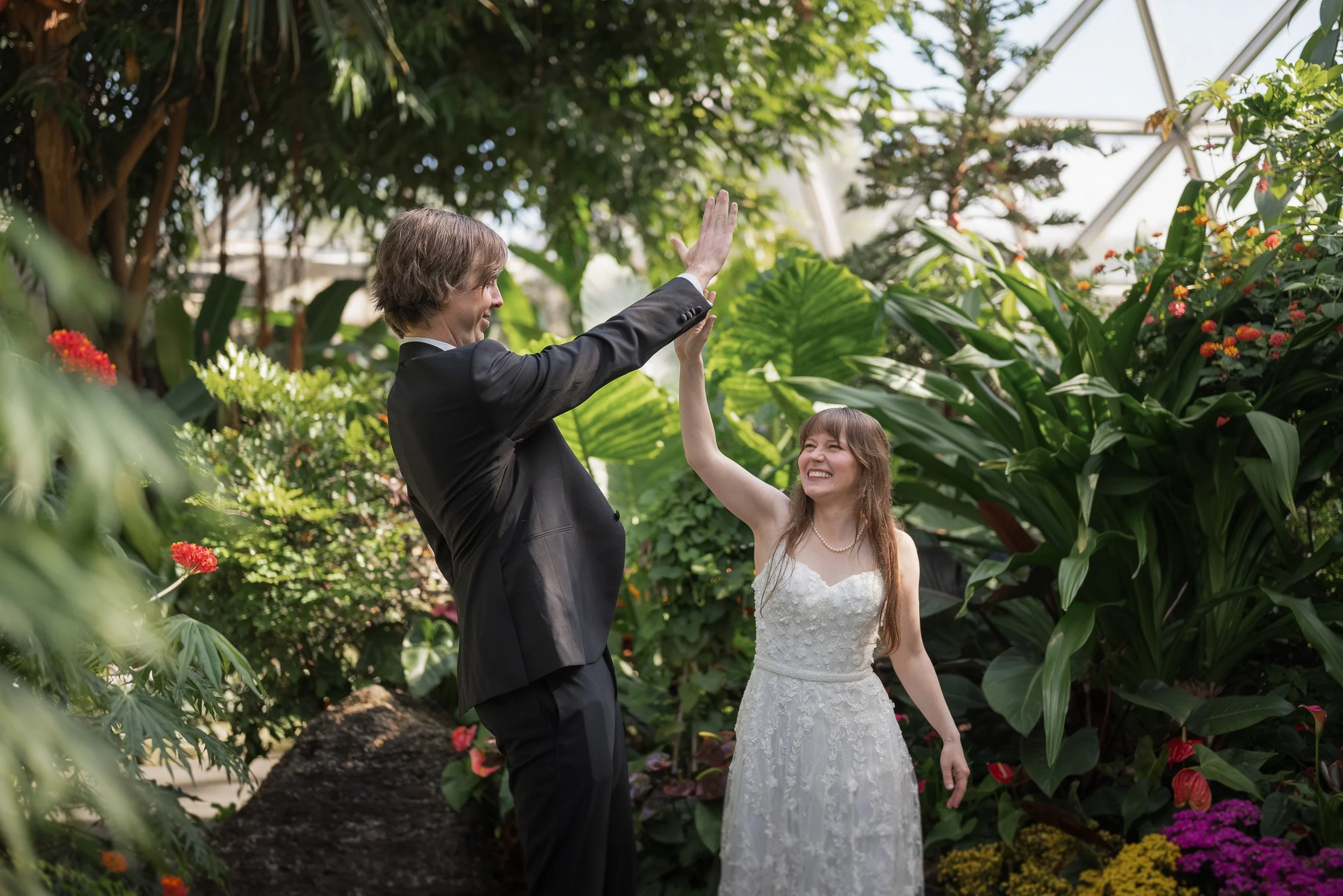 Bloedel_Conservatory_Wedding_Photographer-0087.jpg