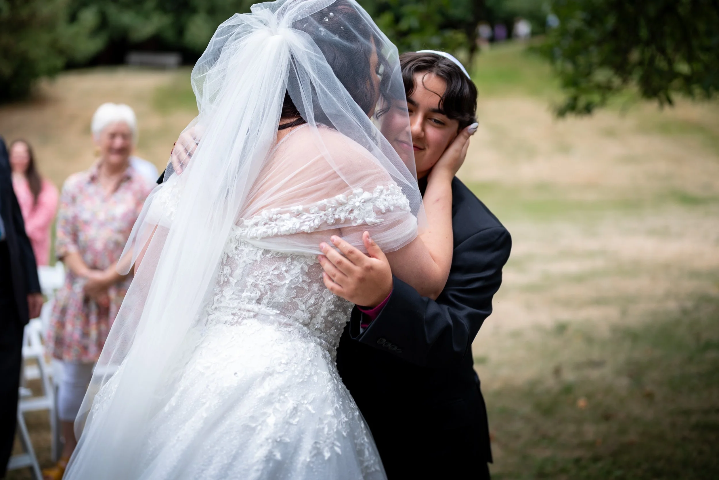 QueenElizabethPark_Wedding_C-0016.jpg