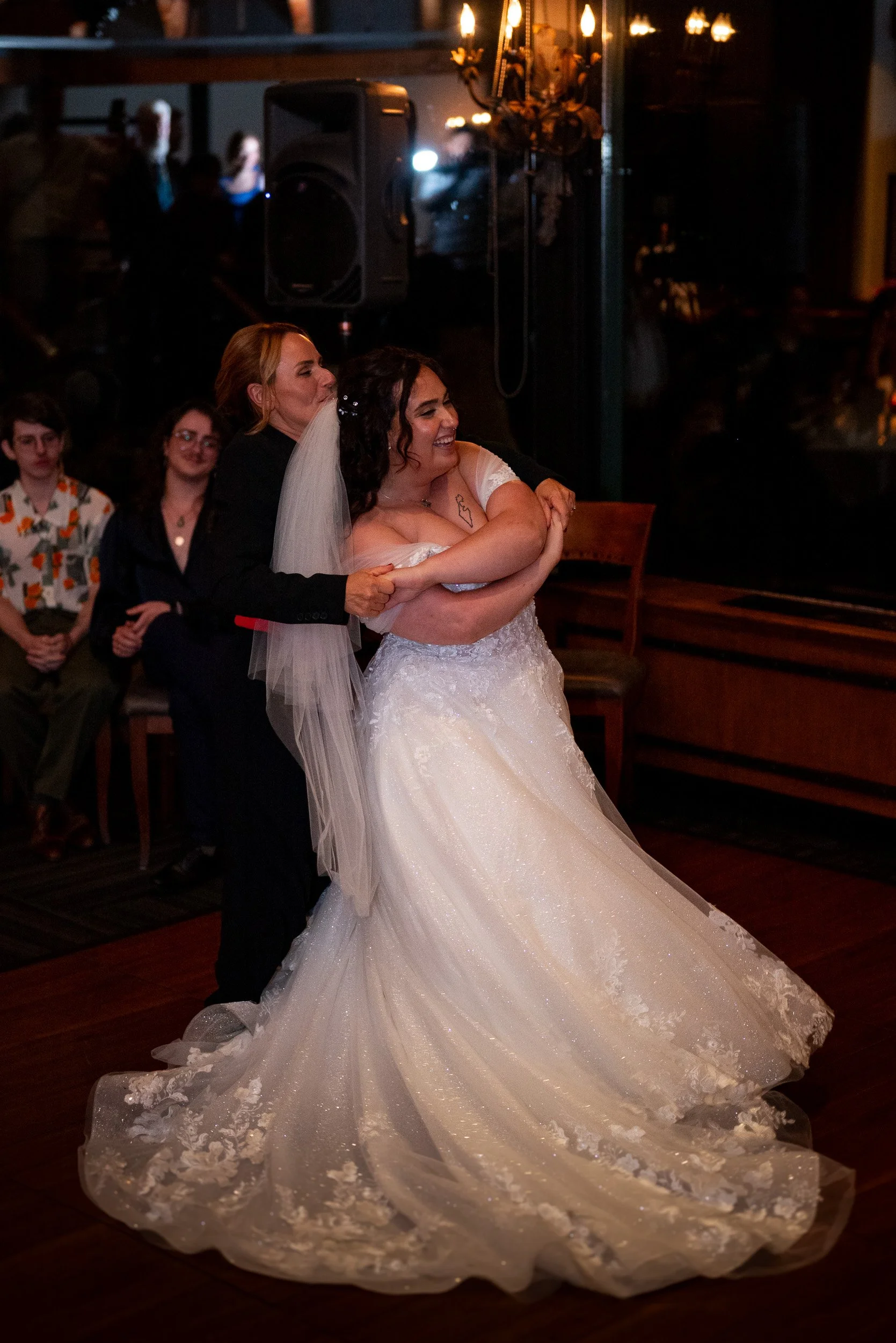 QueenElizabethPark_Wedding_P-0021.jpg