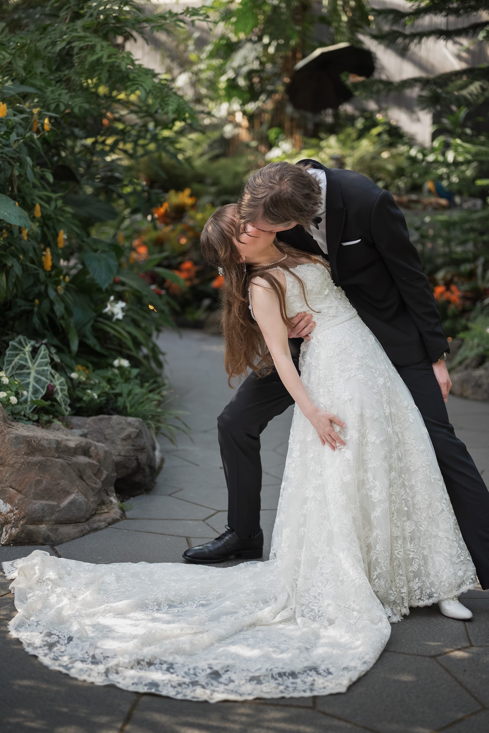 Bloedel_Conservatory_Wedding_Photographer-0074.jpg