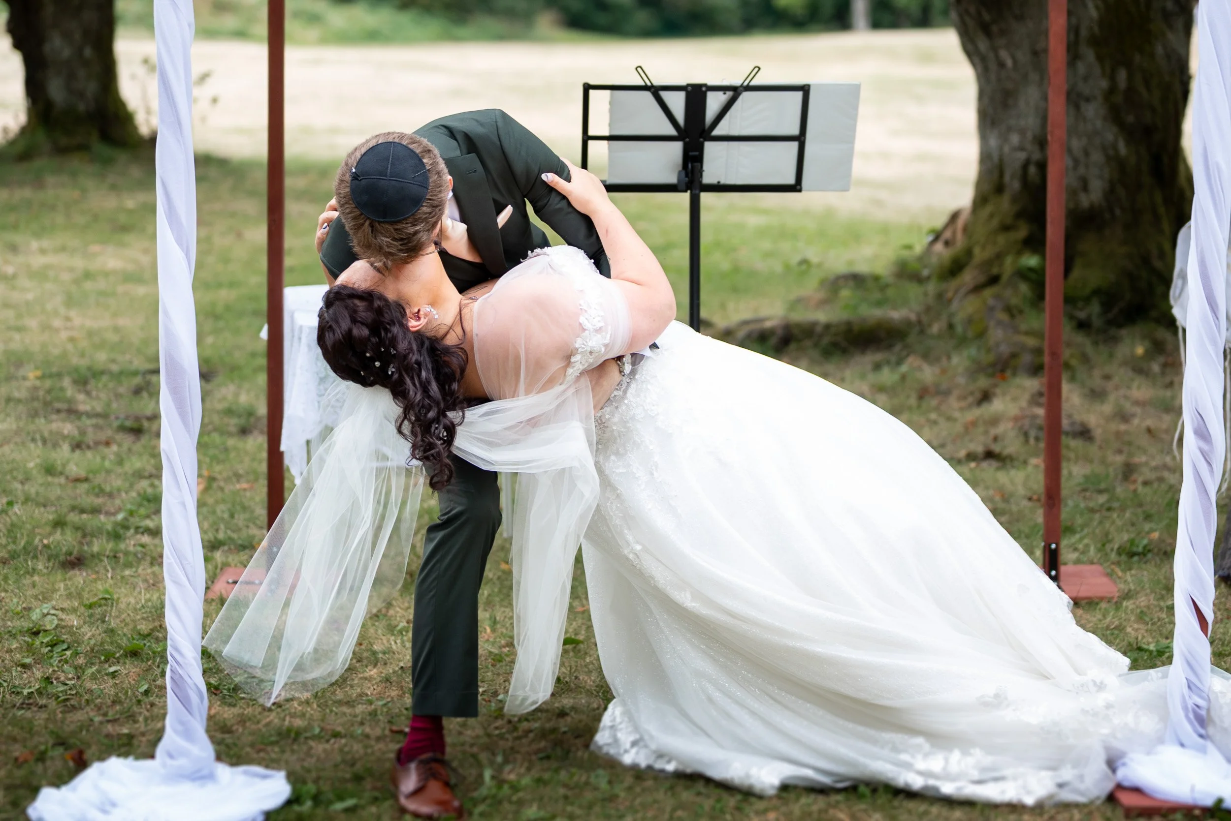 QueenElizabethPark_Wedding_C-0122.jpg