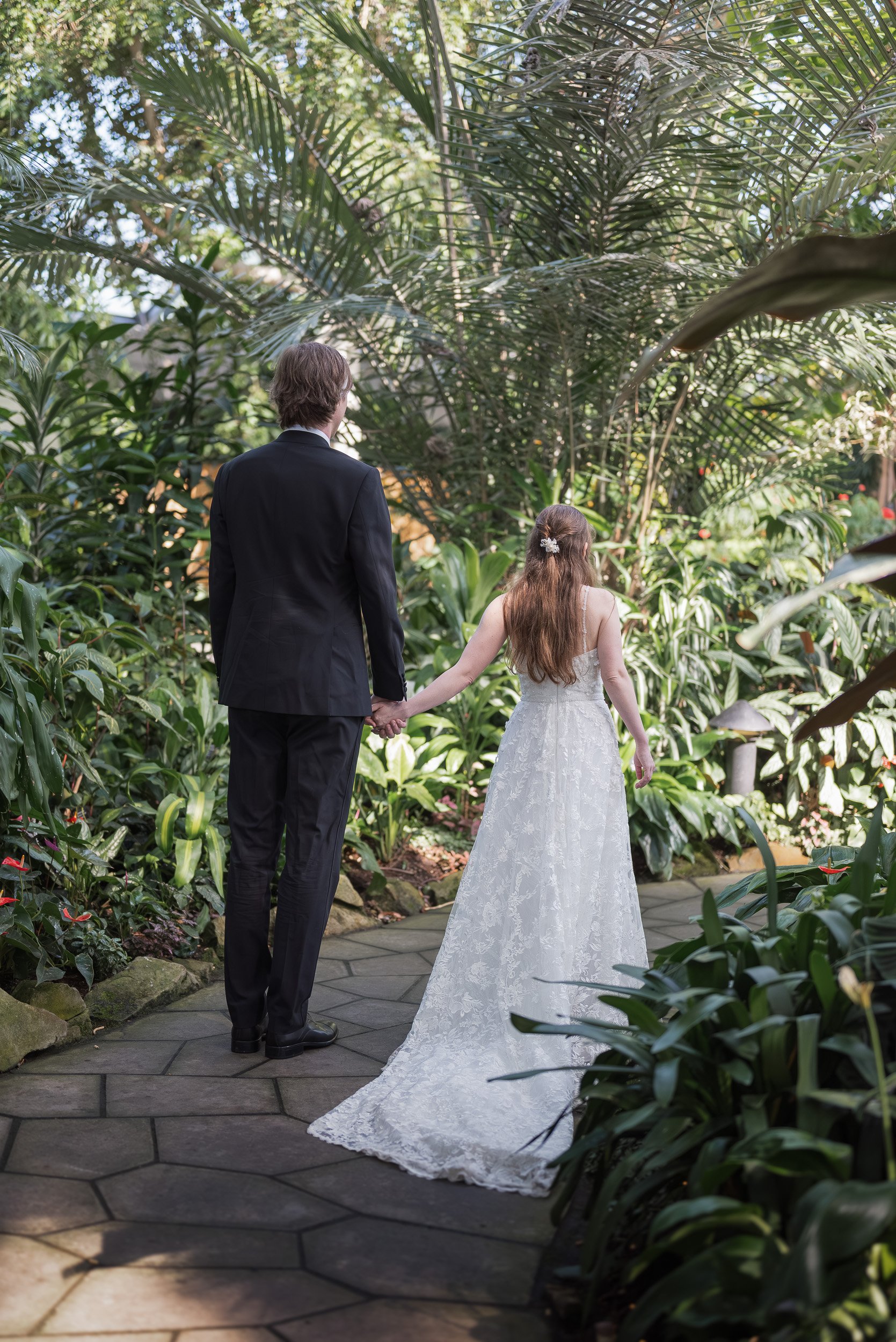 Bloedel_Conservatory_Wedding_Photographer-0100.jpg