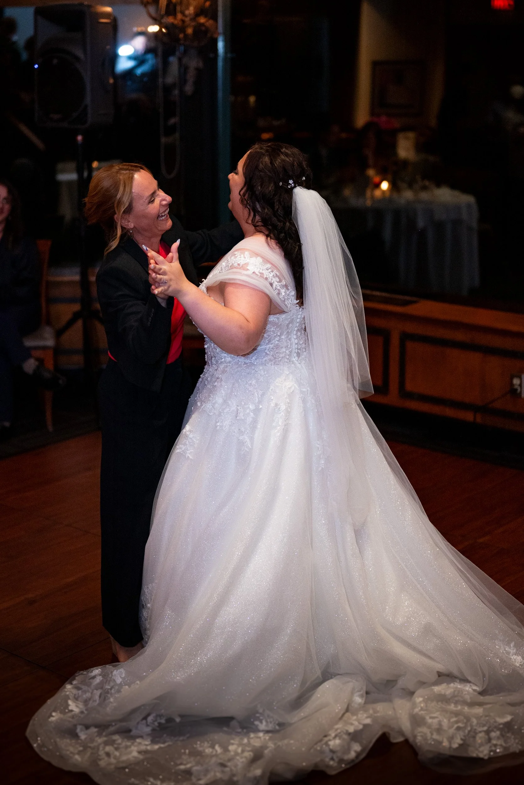 QueenElizabethPark_Wedding_P-0018.jpg