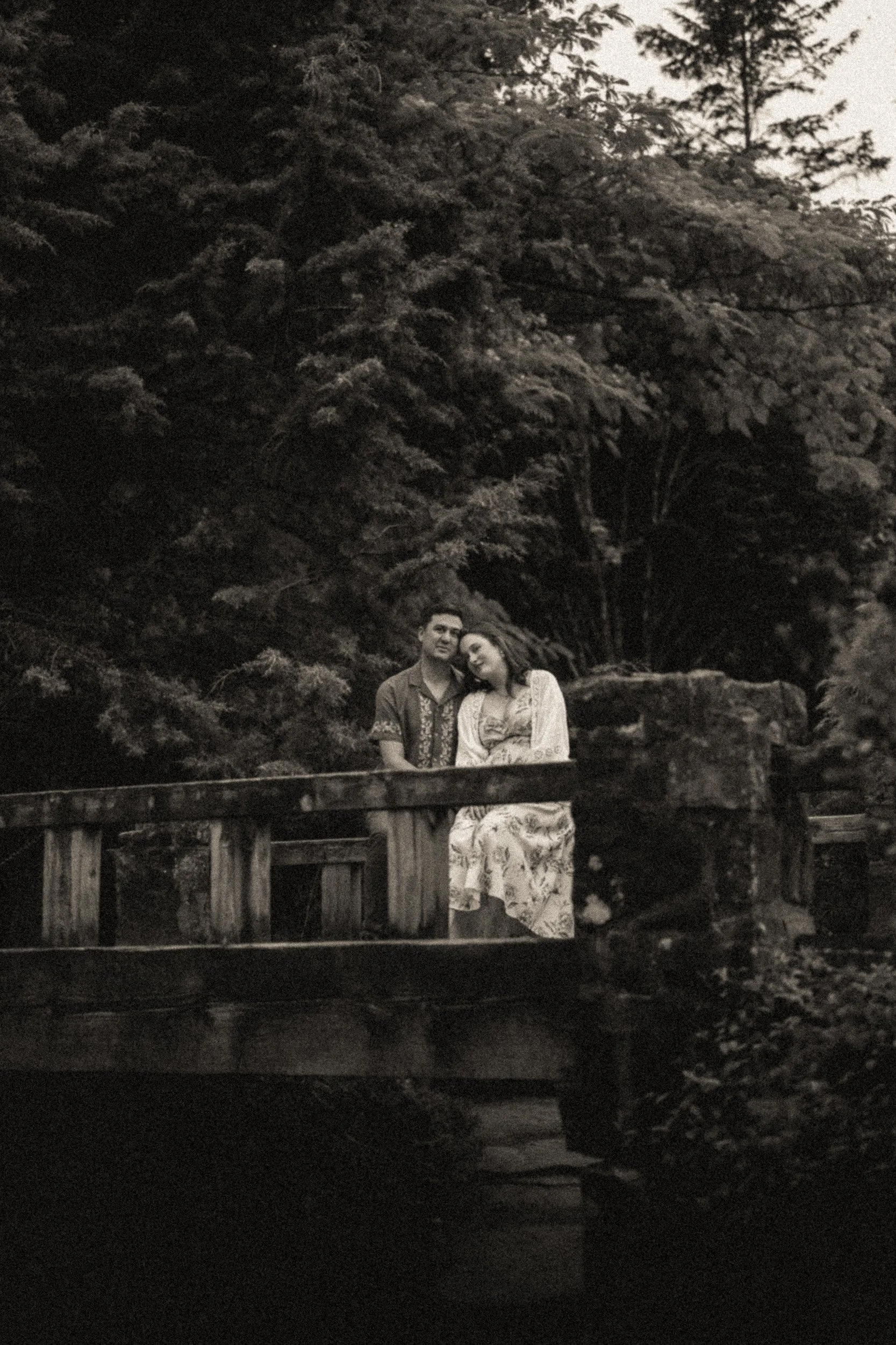 QueenElizabethPark_Engagement_Photographer-0080.jpg