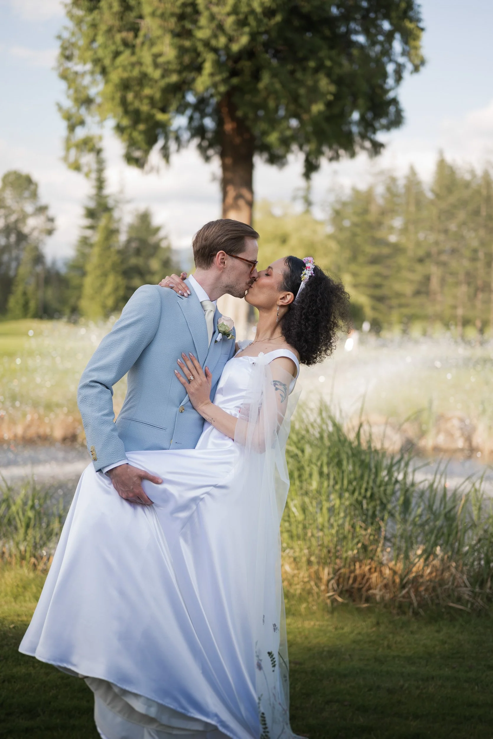 Seymour_GolfandCountryClub_Wedding-0196.jpg