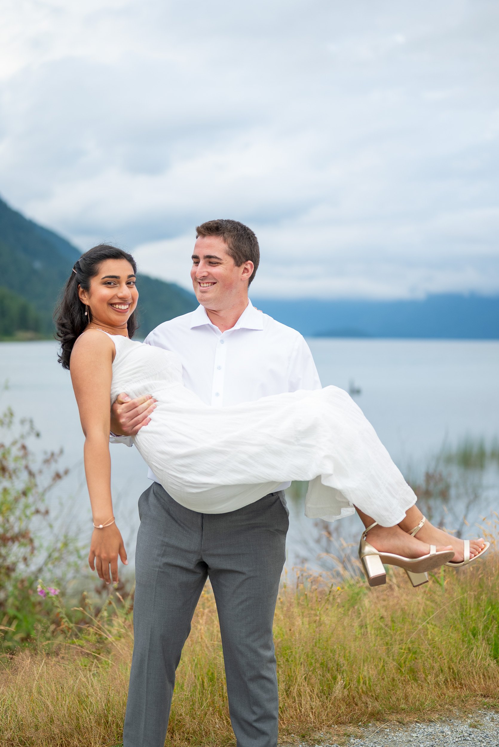 PittLakeEngagement-0046.jpg