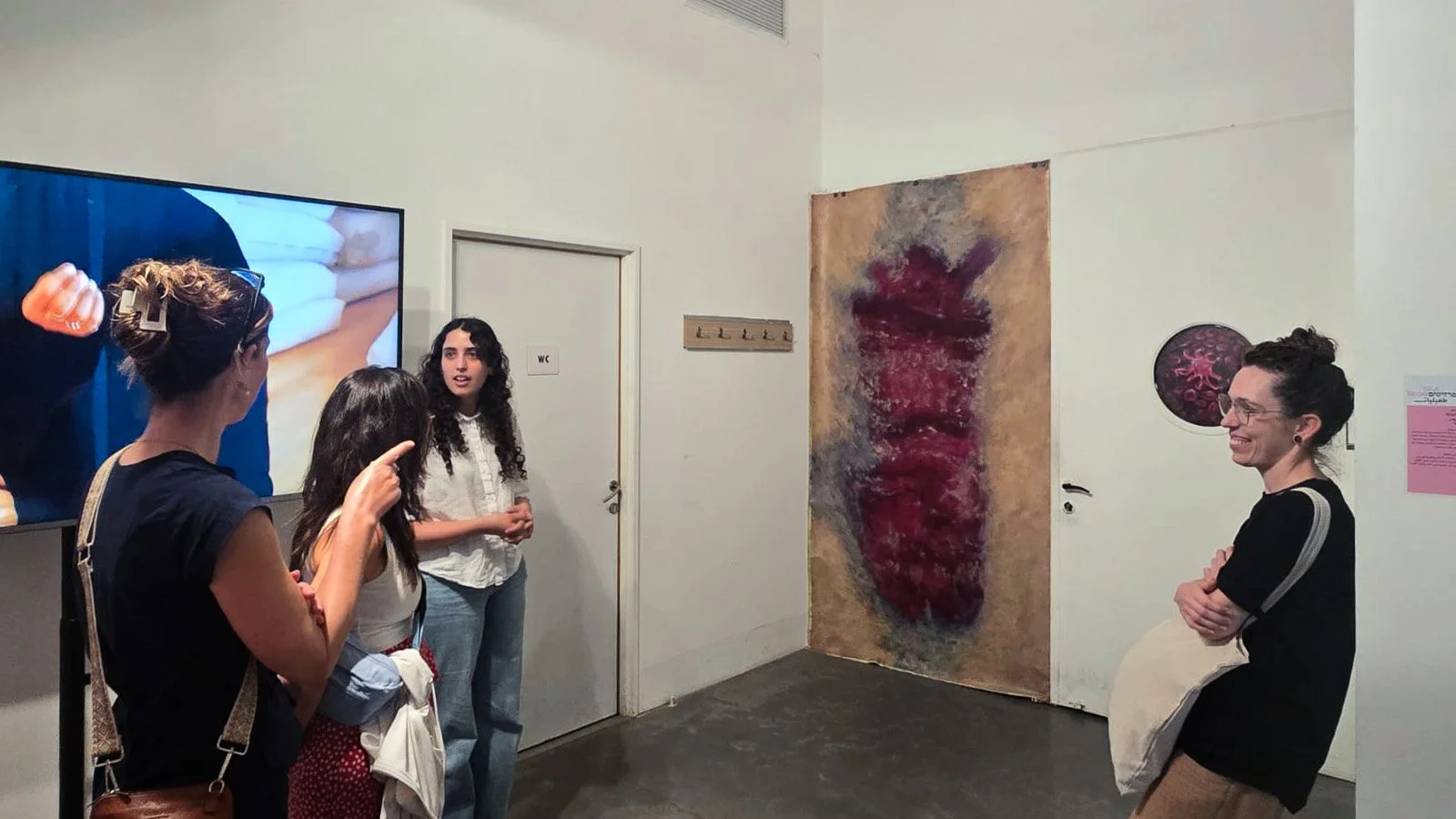 The evening of "Parasites," at the Petach Tikvah museum of art.