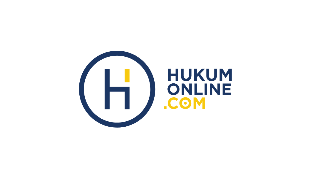 Logo for hukumonline.com featuring a blue circle with a stylized 'H' in the center, with the dot of the 'i' colored yellow, and the text 'HUKUM ONLINE .COM' next to it, with '.COM' in yellow.