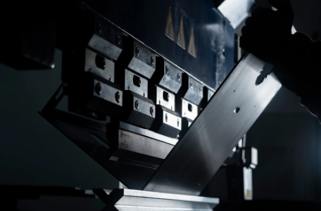 Anvil 160 Tonn kantpresse fra Scandcut — bøying av plate fra CAD opp til 12 mm