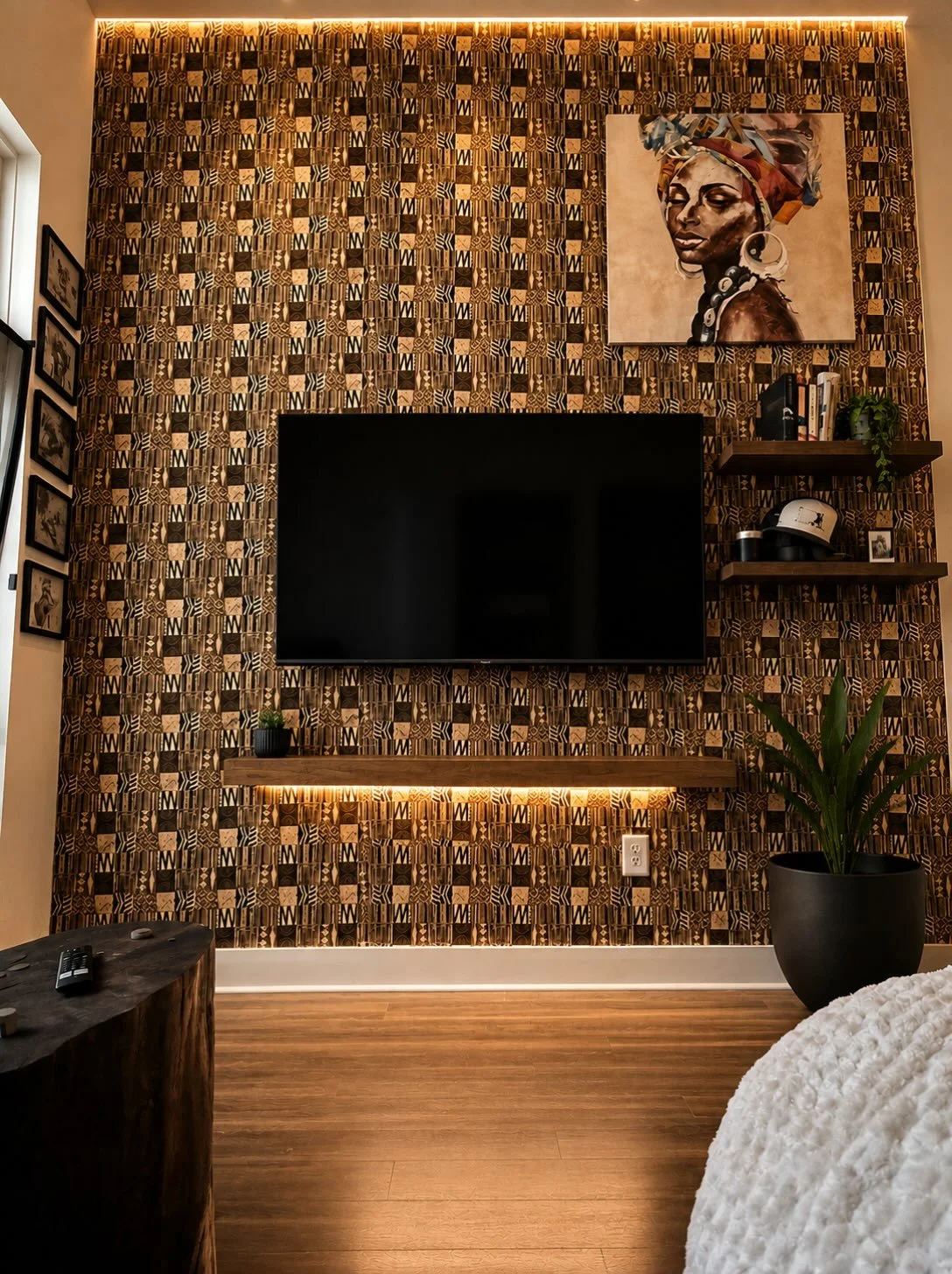 Custom Display shelf with light