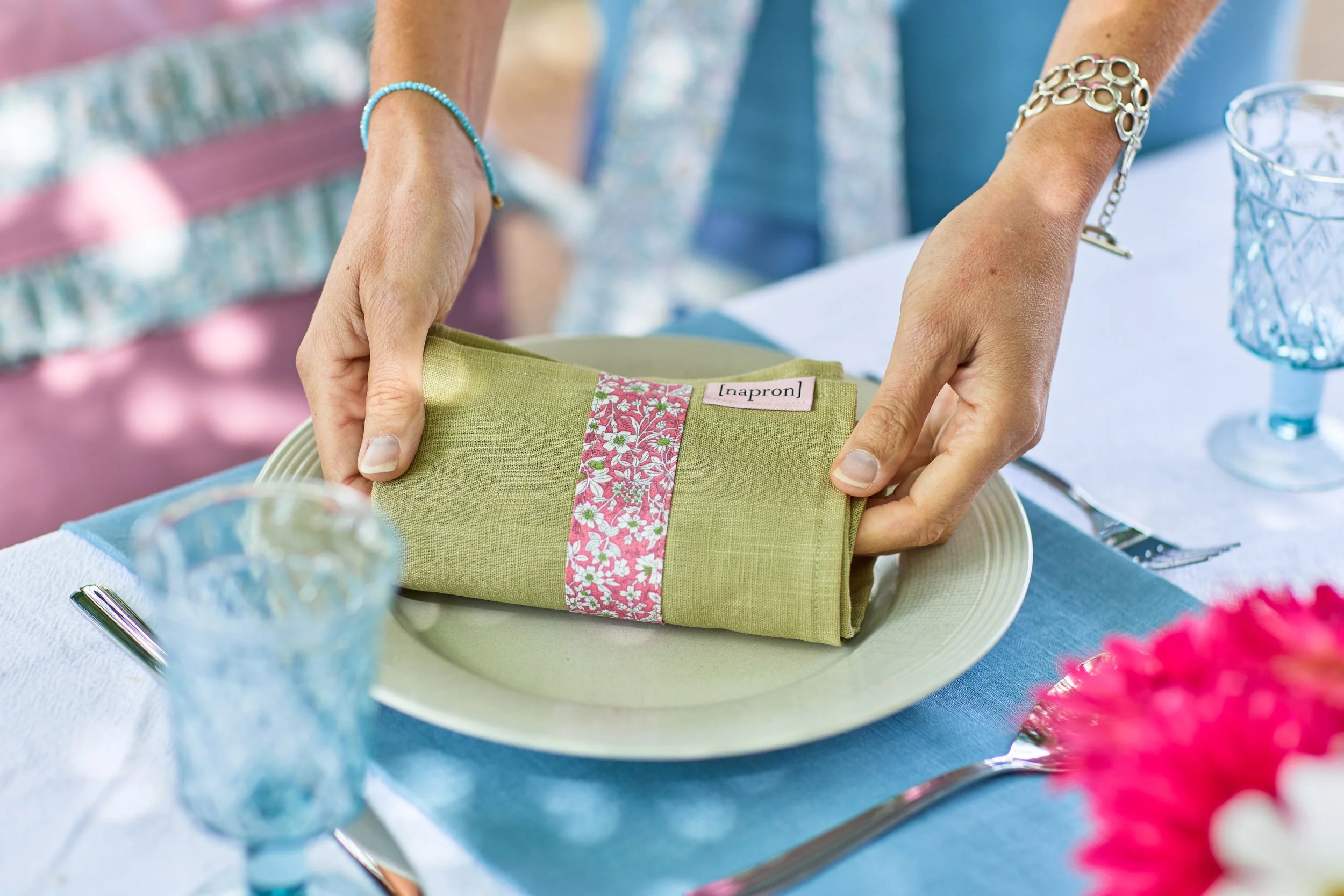 Napkin green pink.jpg