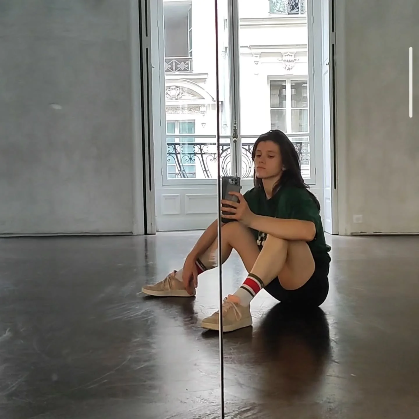 J'ai d&eacute;cid&eacute; de quitter @21blanche pour me lib&eacute;rer du temps et construire la suite 🤸&zwj;♀️ mais l'aventure du mouvement continue, chaque semaine chez @biopilates_studio_paris @culte.reformer @reformisland, en entreprise et chez 