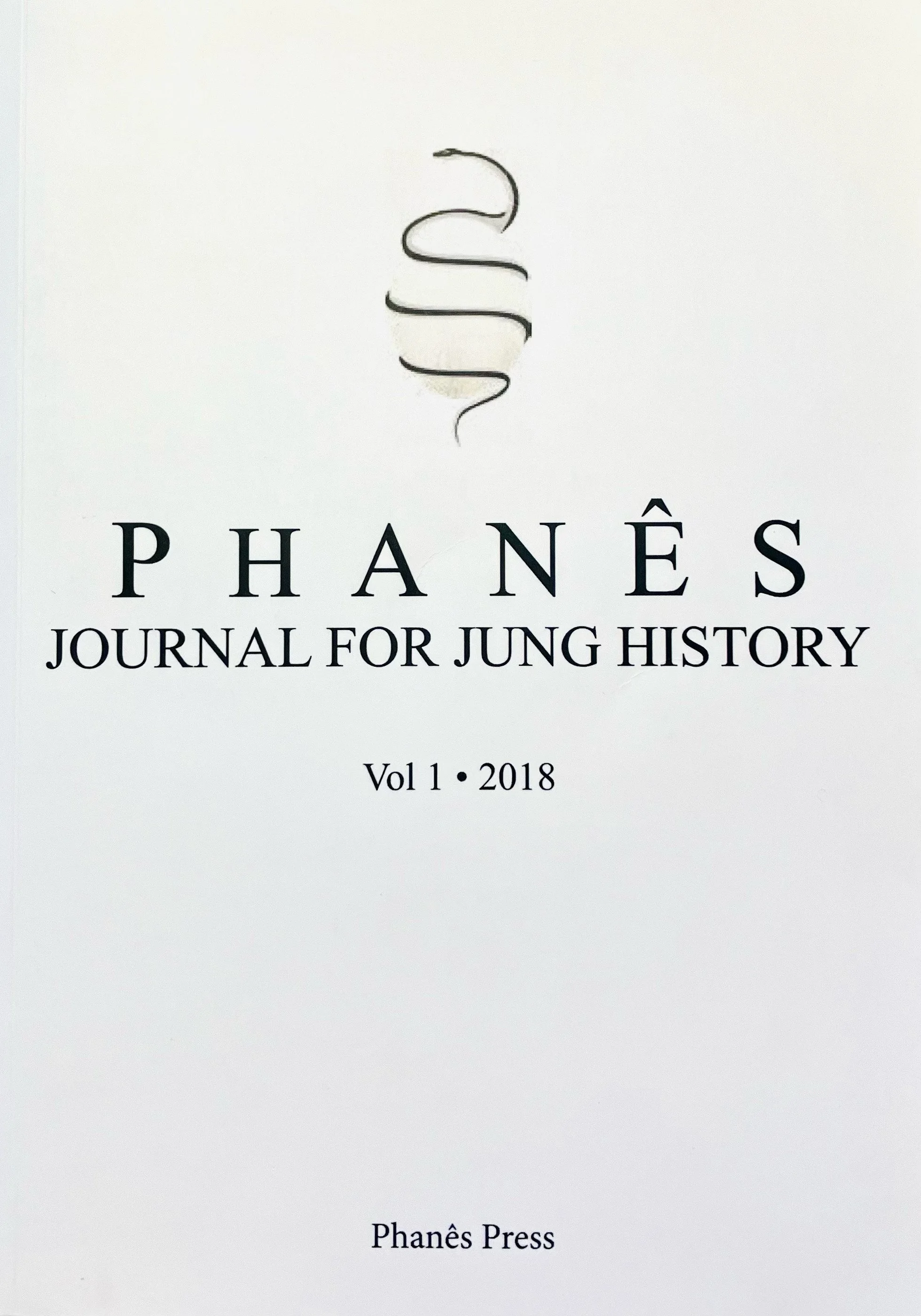 Couverture de revue ou de journal intitulée 'PHANÊS', avec le sous-titre 'JOURNAL FOR JUNG HISTORY', volume 1, année 2018. Textes et images en noir sur fond blanc.