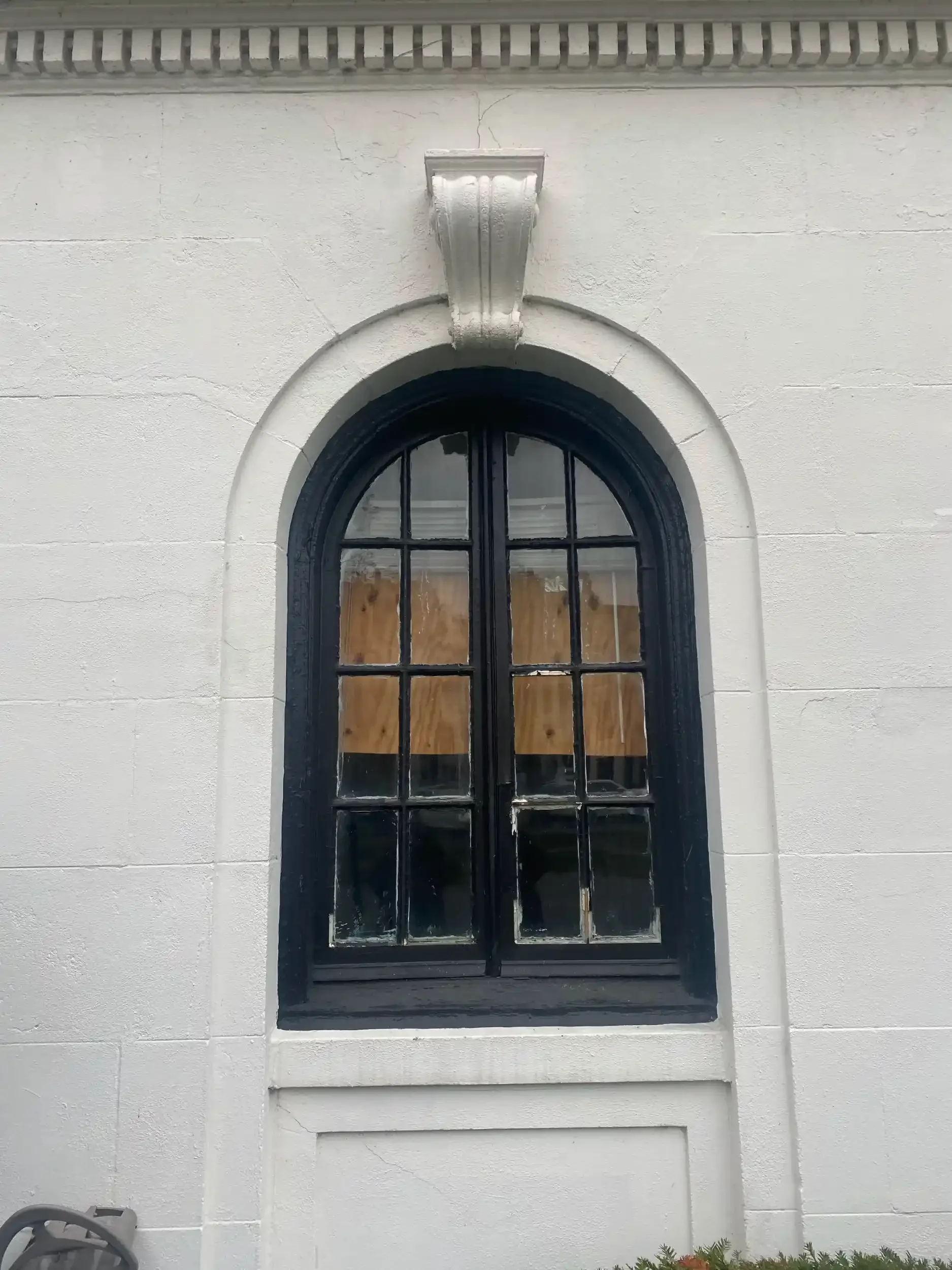 portfolio-archtop-french-window-restoration-gallery-2.webp