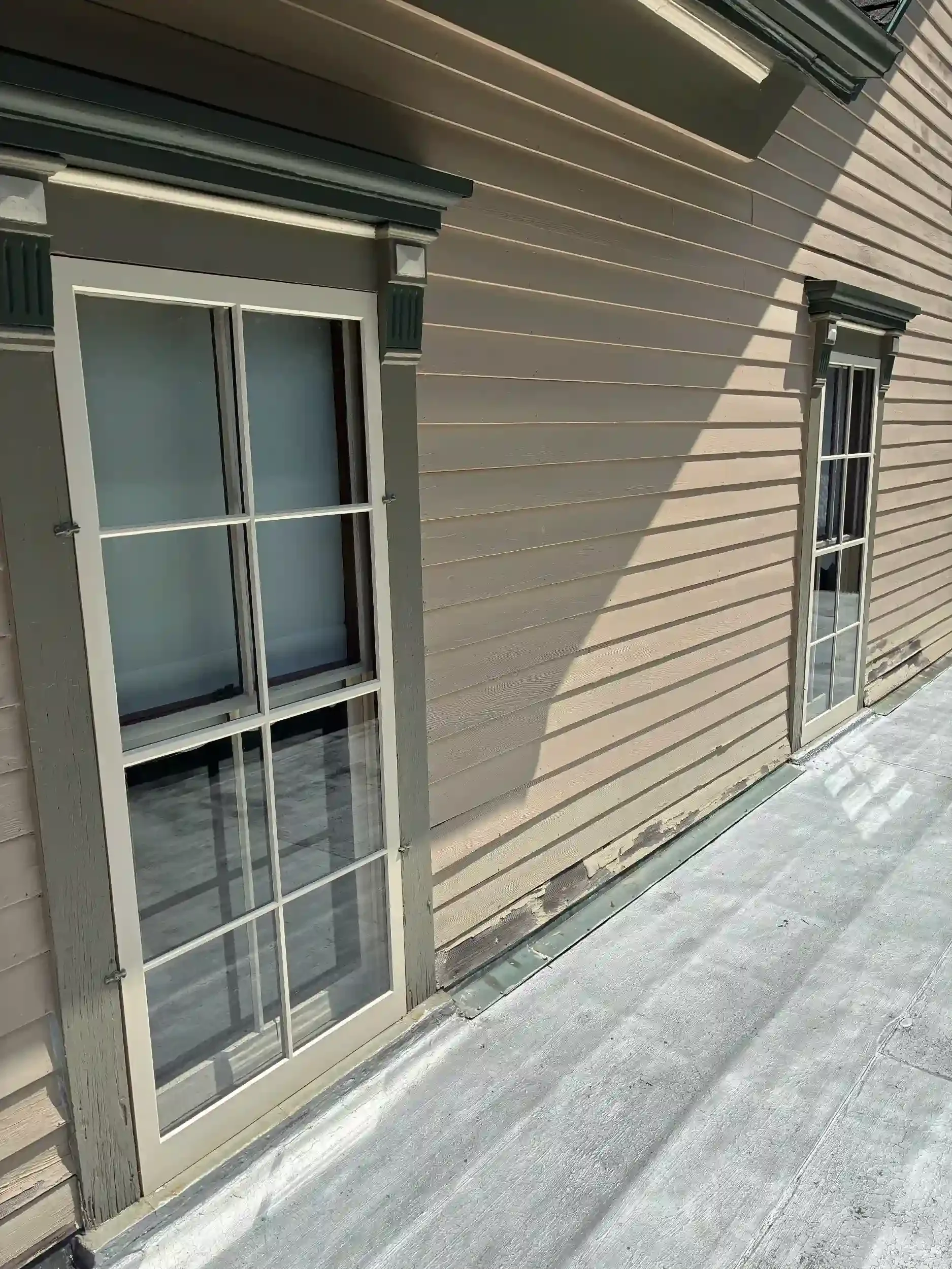portfolio-storm-window-rebuild-gallery-10.webp