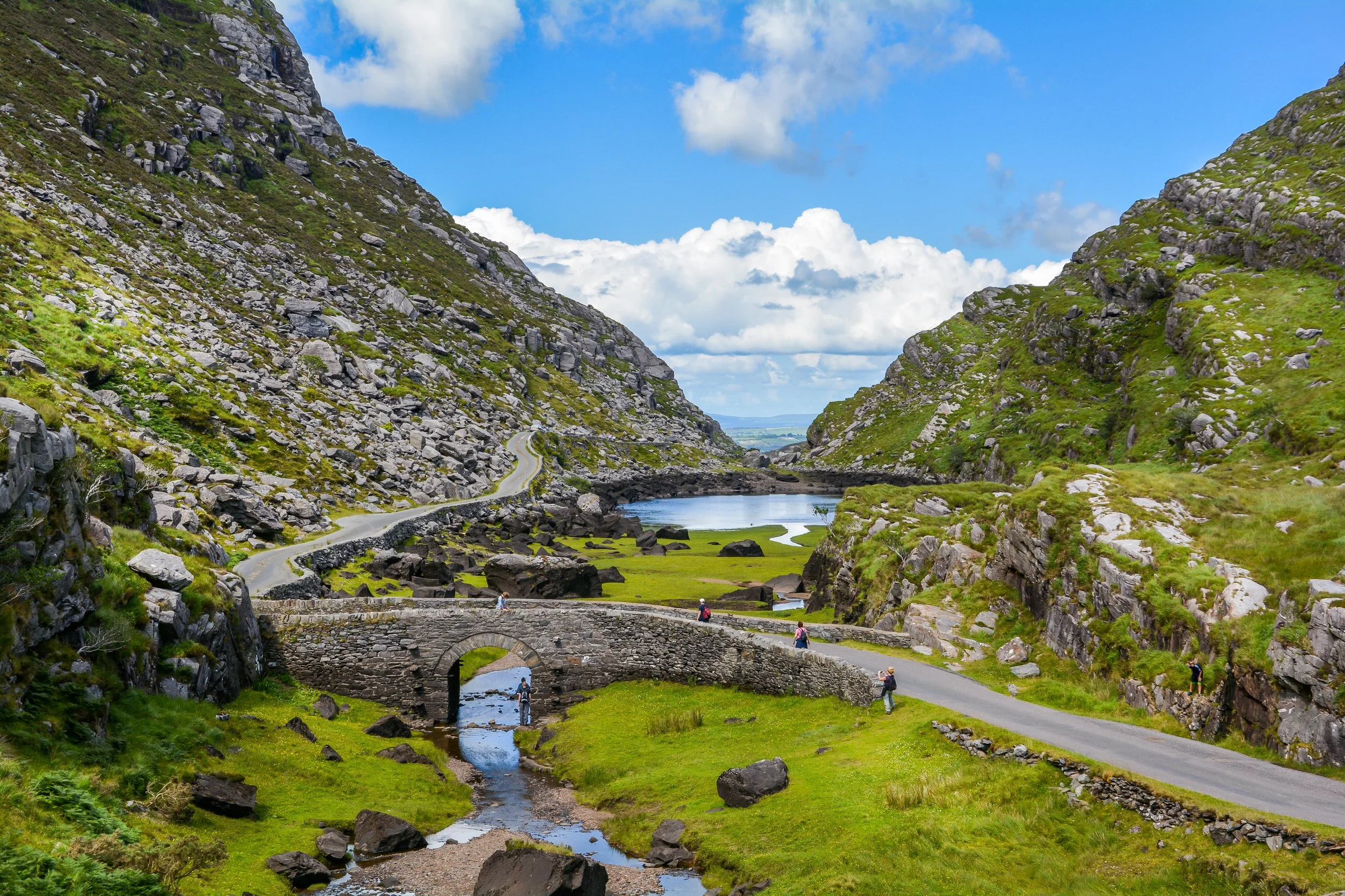 Tghe road through the Gpa of Dunloe in Killarney, Ireland.