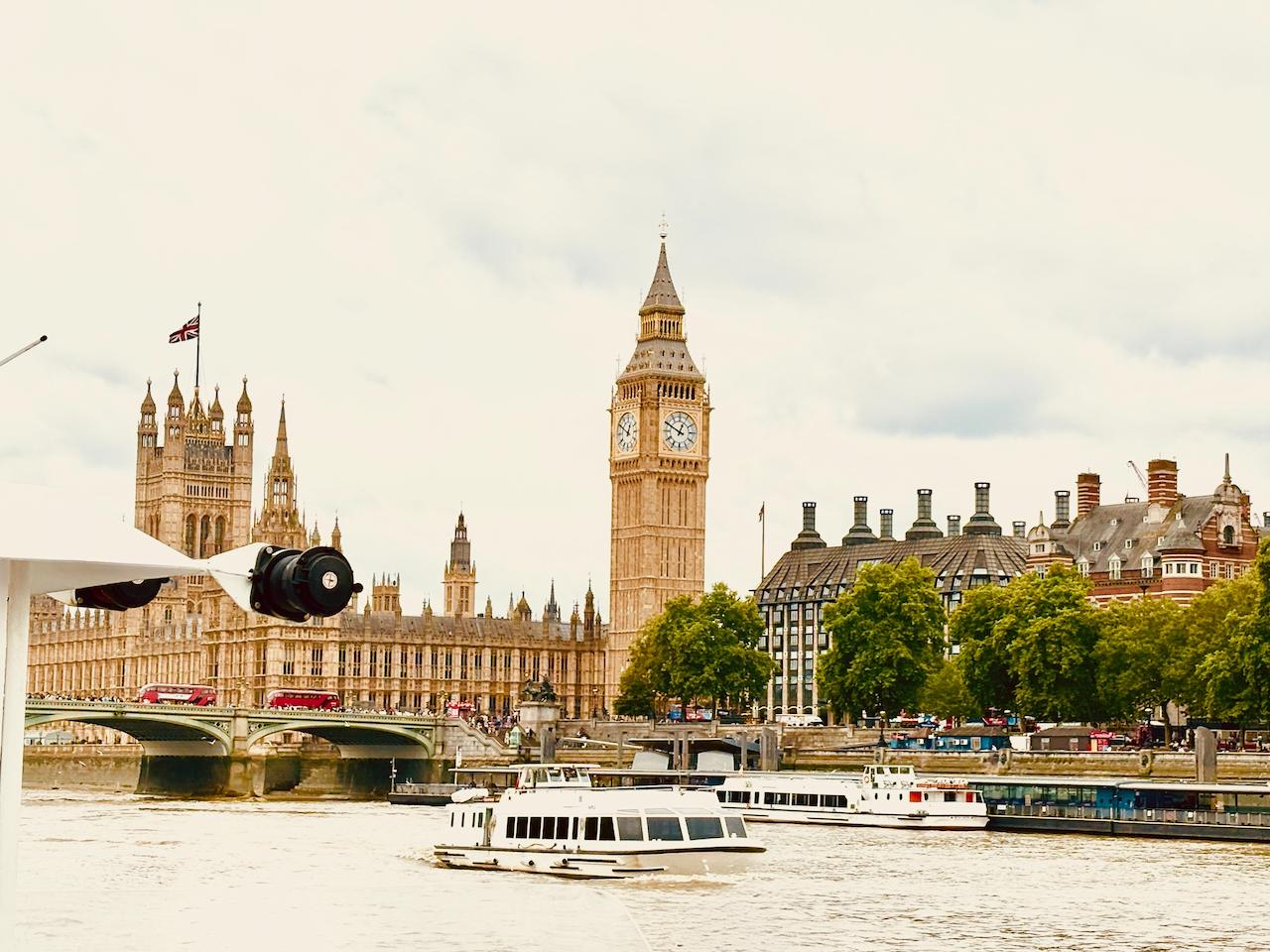 A First-Time Trip to London &amp; Paris</span>
