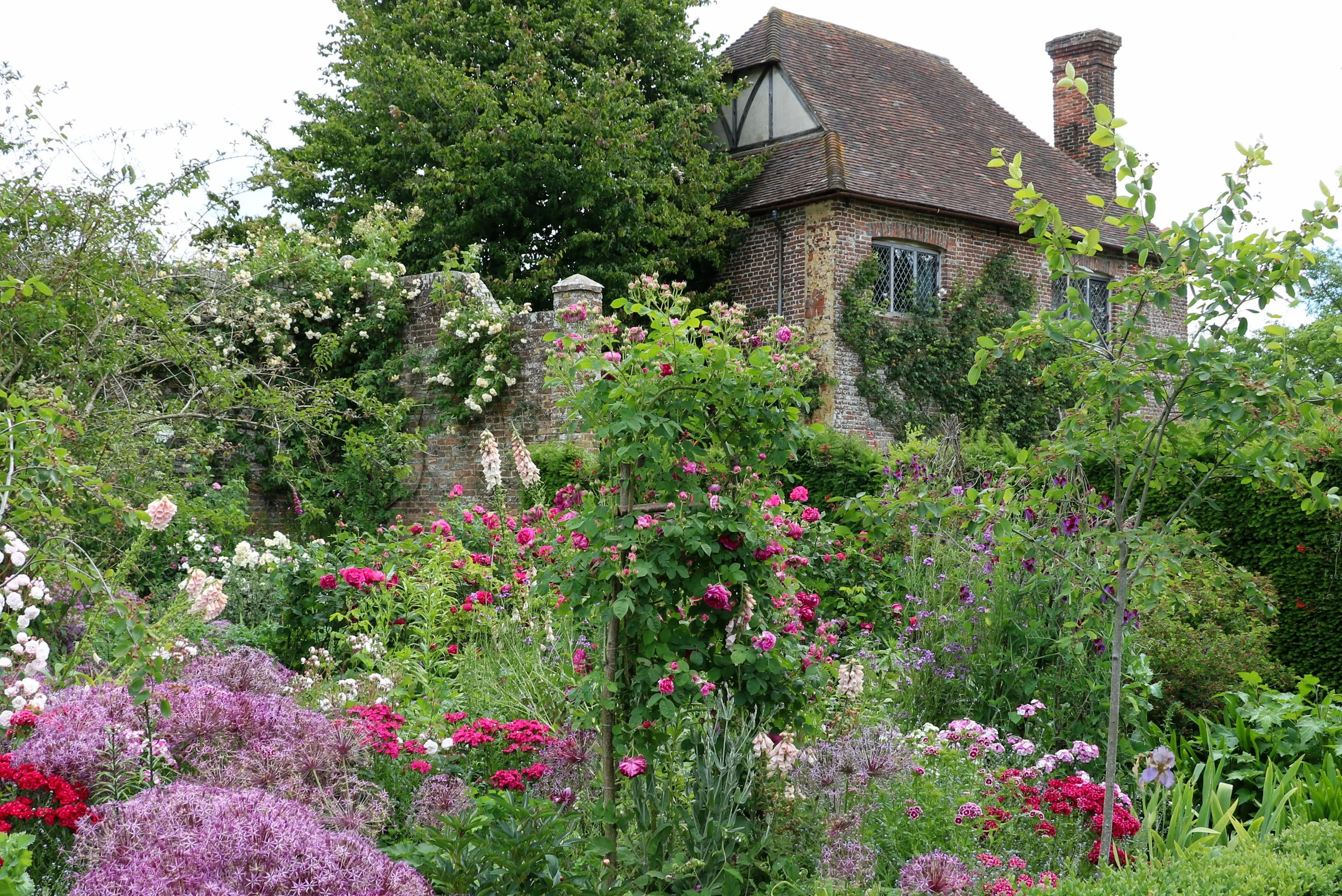client travel: A GARDENER’S TOUR OF ENGLAND