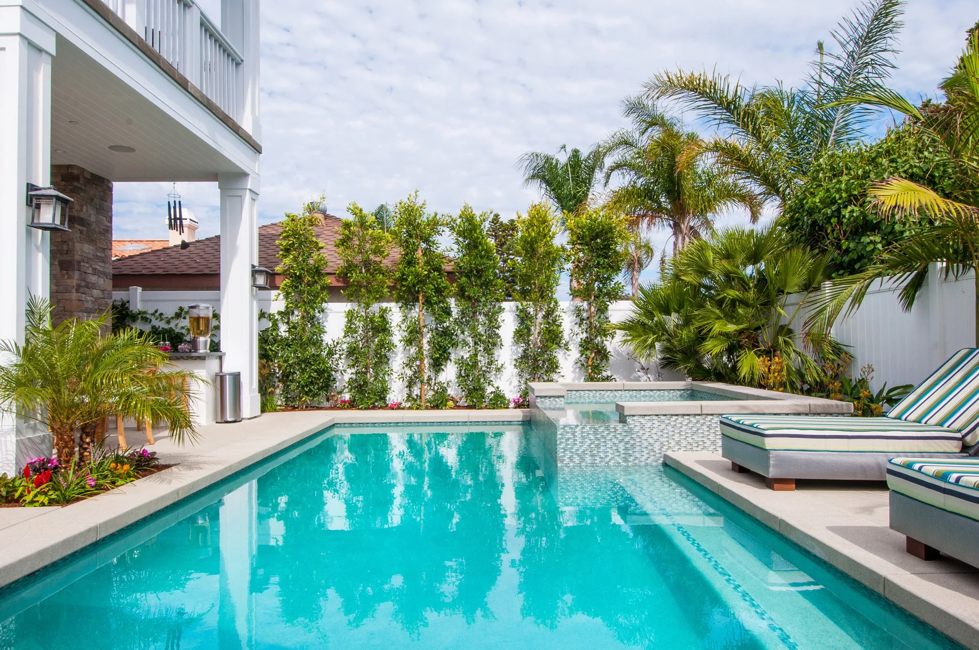 083-modern-pool.jpg