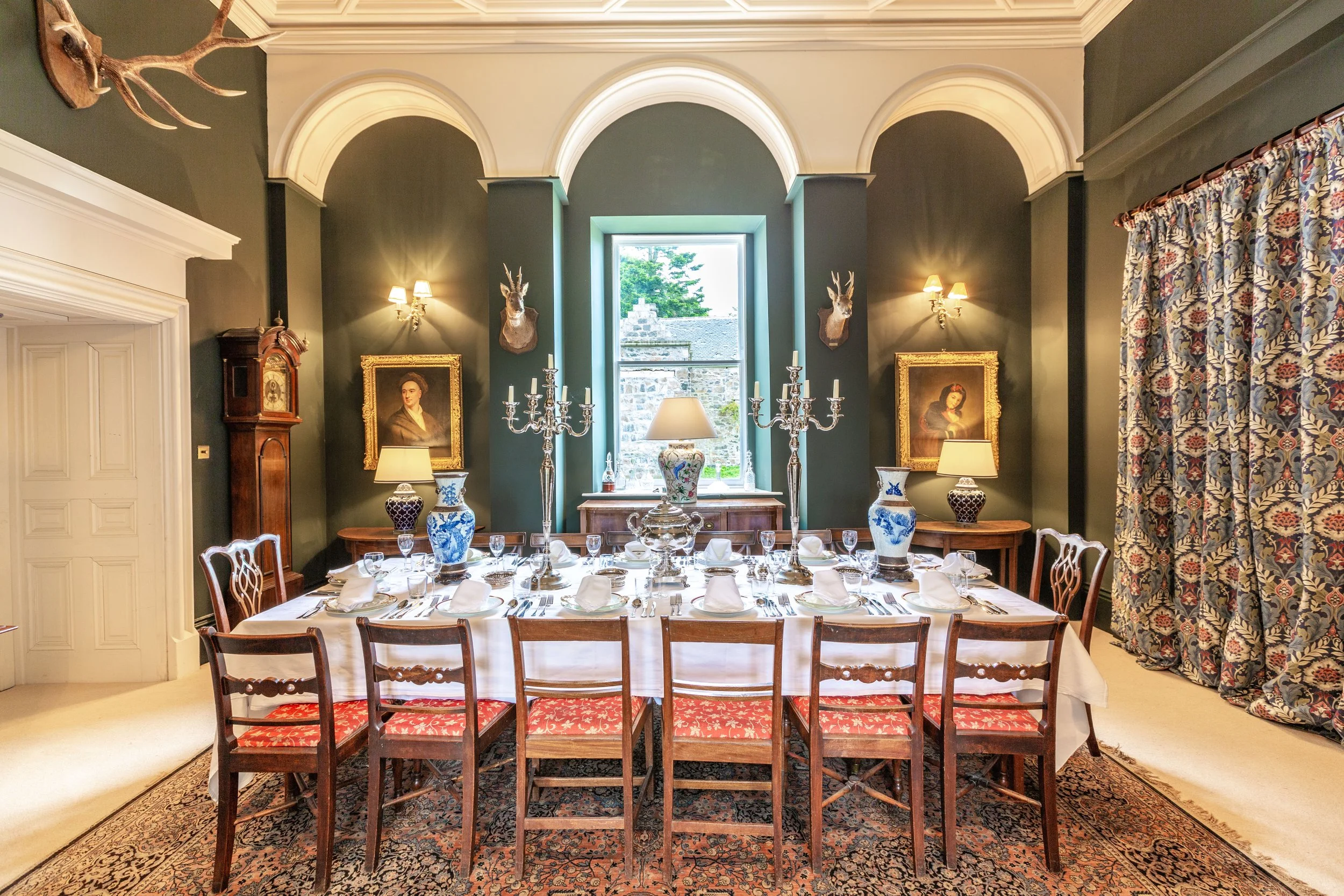 Dining Room 2.JPG