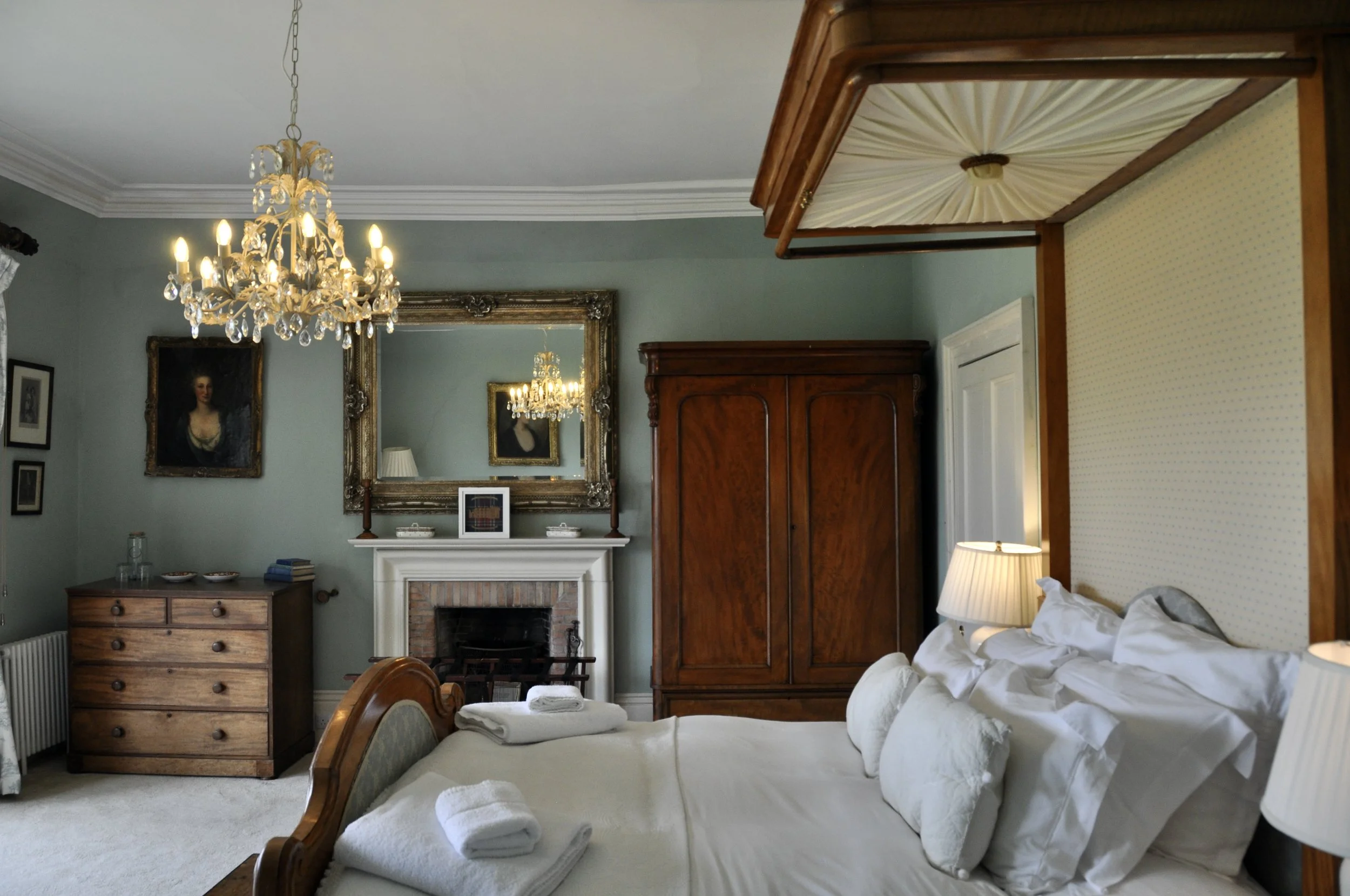 Laird's Room 2.JPG