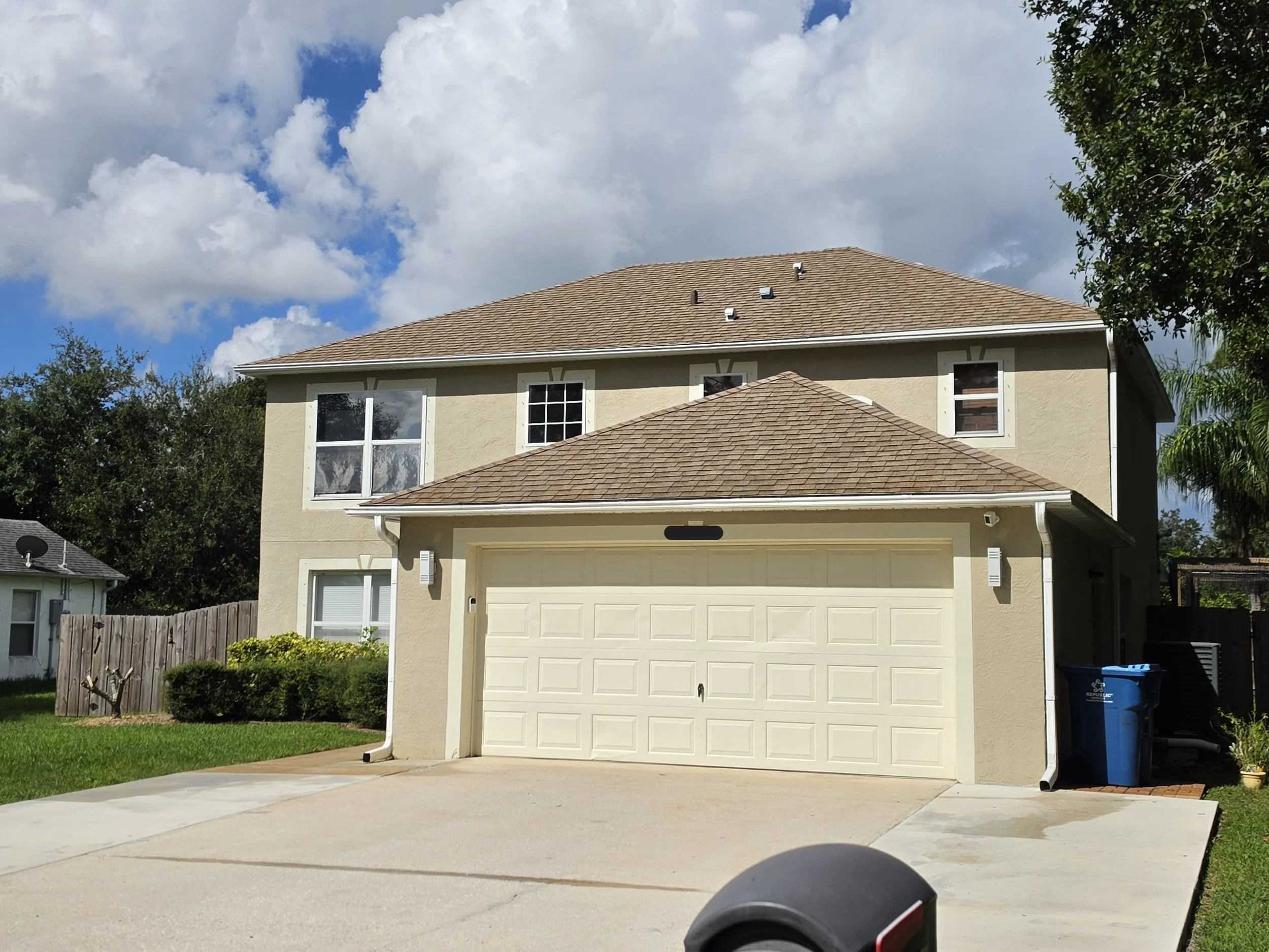 Driveway after professional concrete cleaning in Palm Bay Florida
