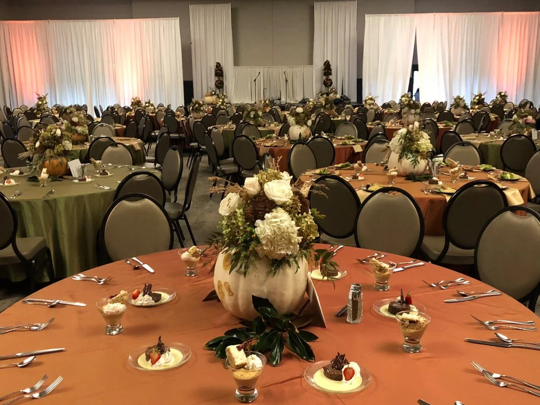 Fall Decor | Fall Fundraiser | The Venue at Lenoir City