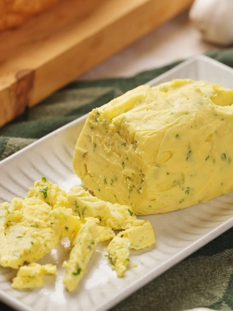 roasted-garlic-butter-190265_vert-768x1024.jpg
