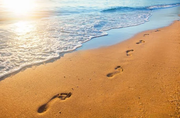 Image of footprints